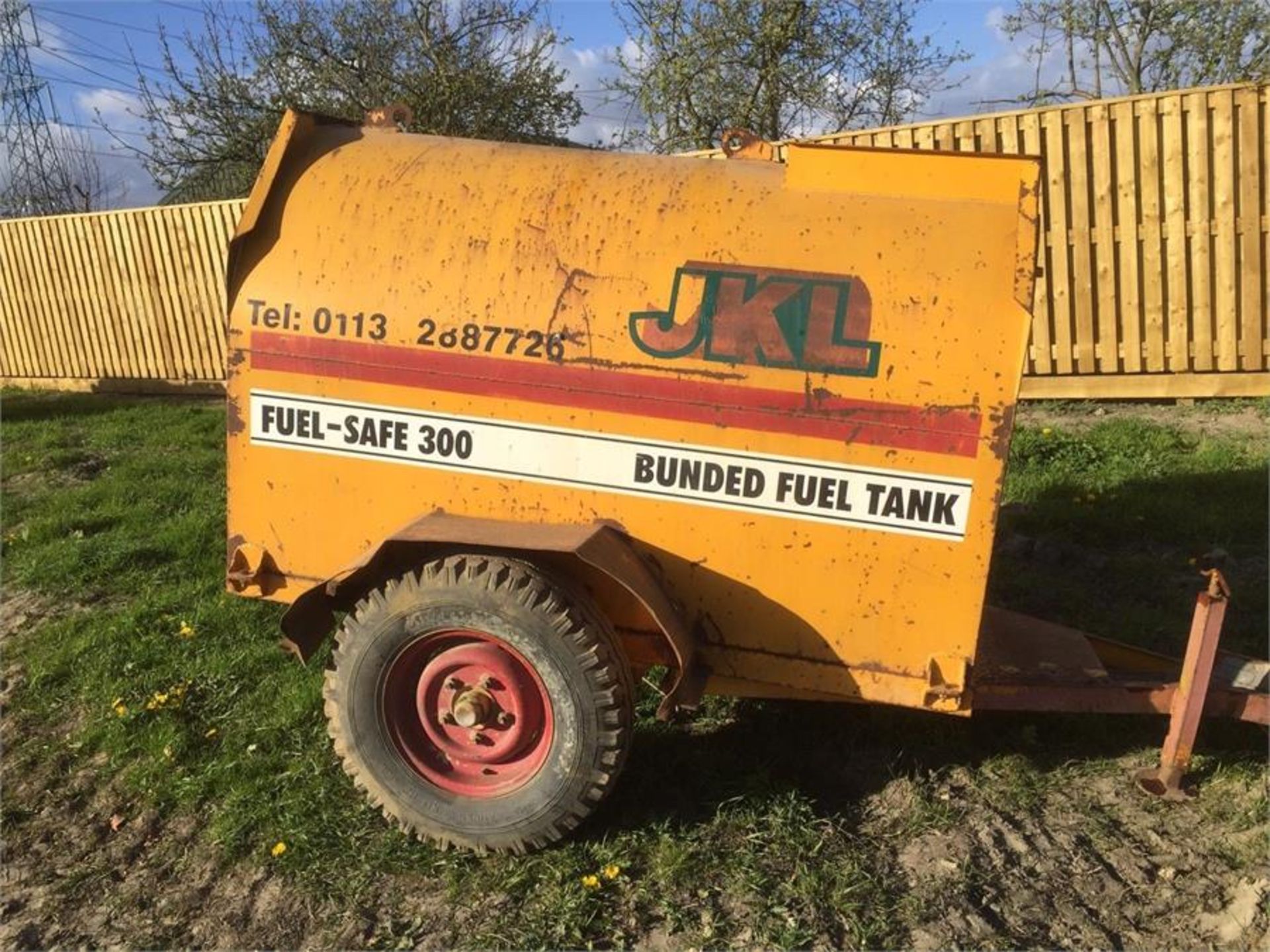 1350 Litre Tow Fuel Bowser With Pump - Image 3 of 3