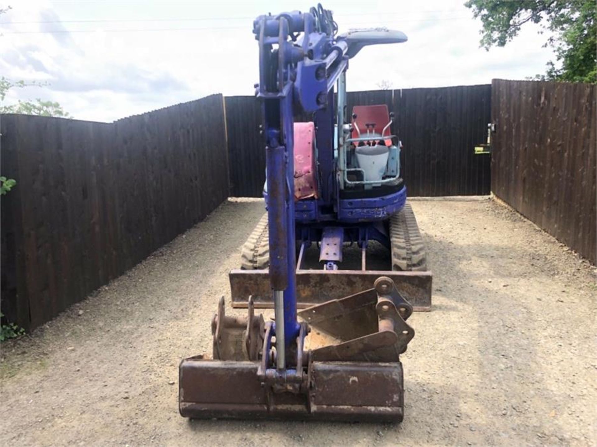 KOMATSU PC38UU 4 TON RUBBER TRACKS 3 BUCKETS EXCAVATOR - Image 6 of 11