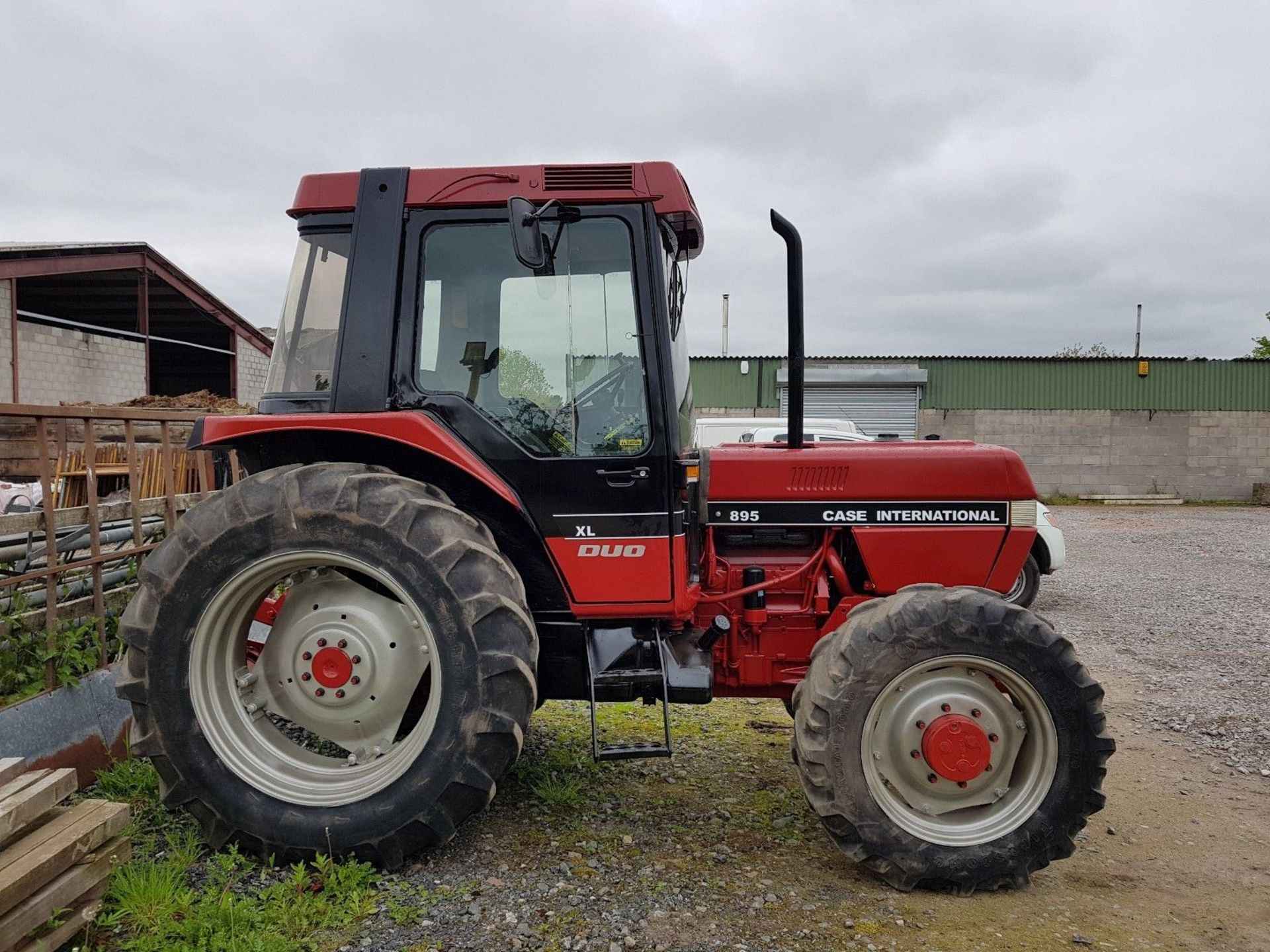 Case 895 xl tractor 4wd 90hp - Image 5 of 6