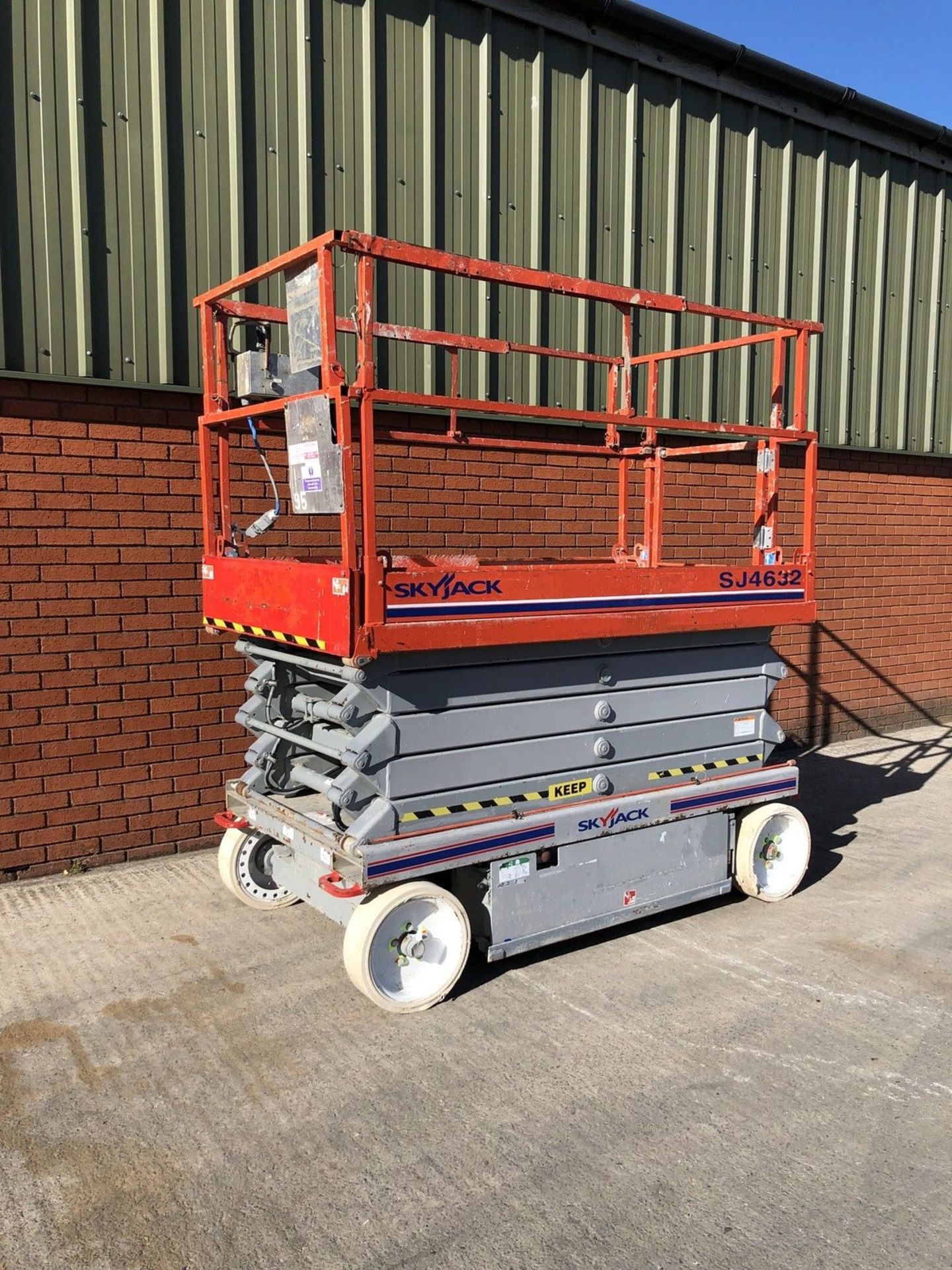 2007 Skyjack SJ4632 scissor lift cherry Picker