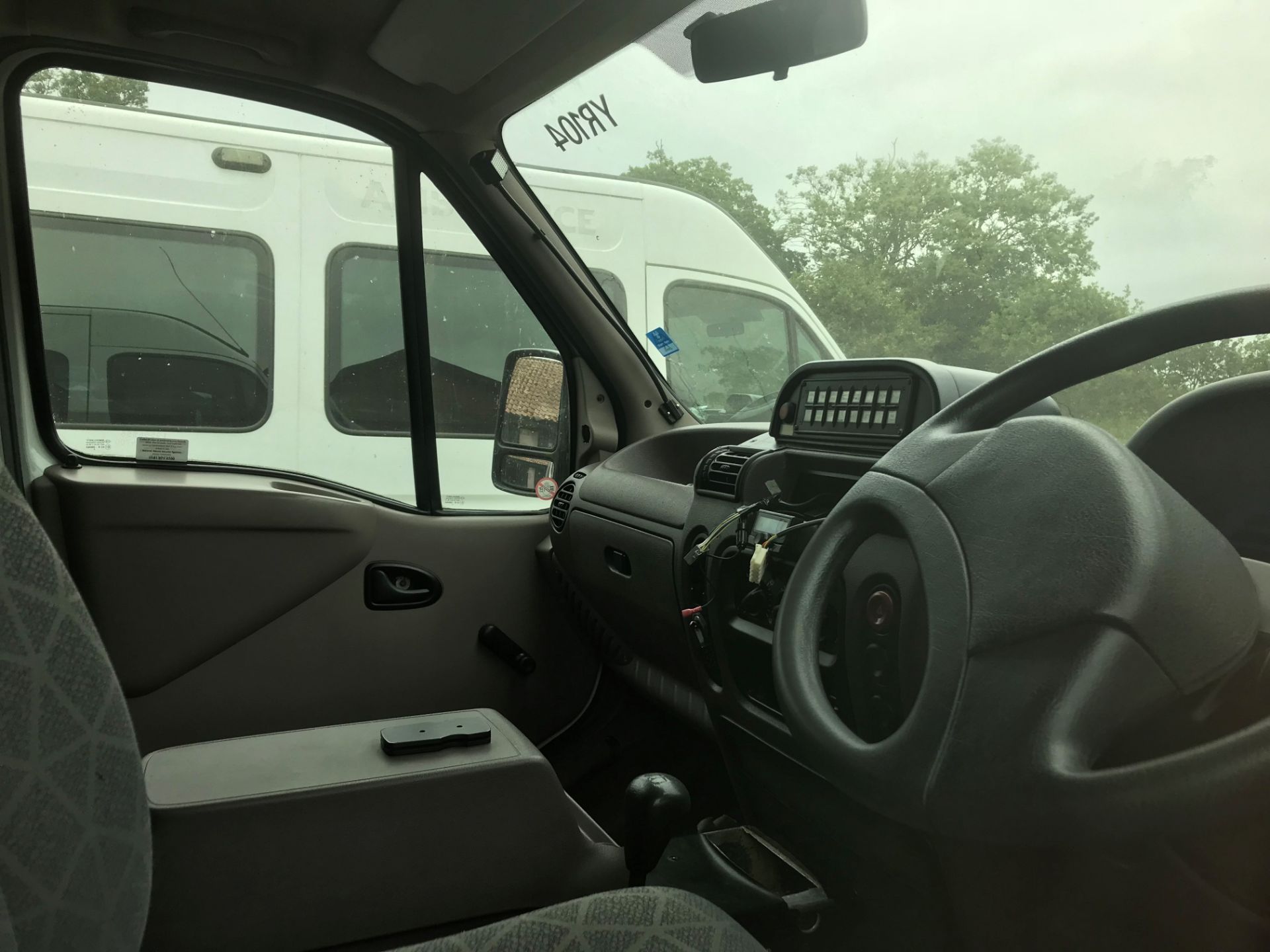 Renault Master lwb 2.8dti Diesel Ambulance - Bild 5 aus 7