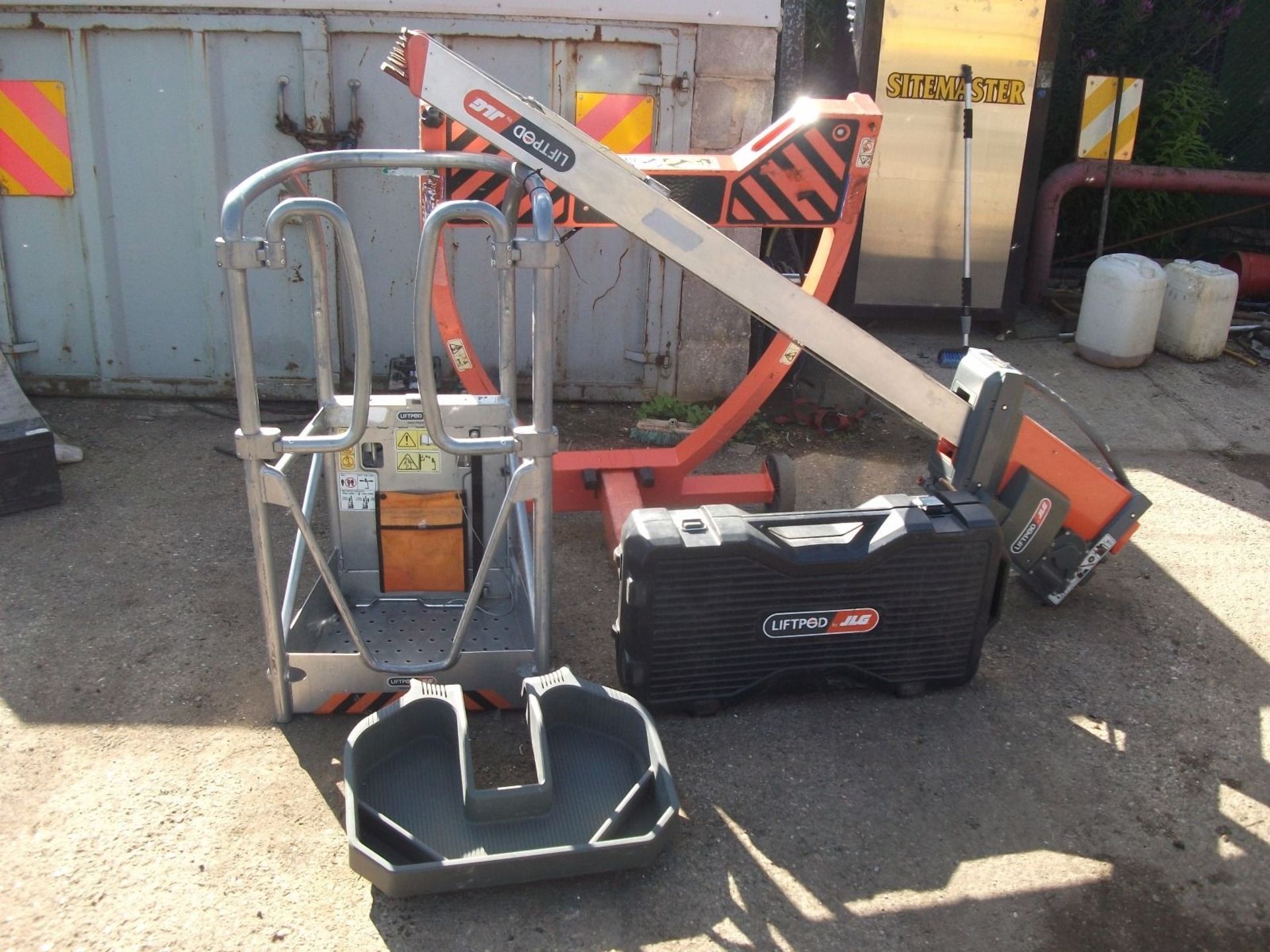 2009 JLG FS60 Liftpod access platform scissor lift - Image 8 of 9