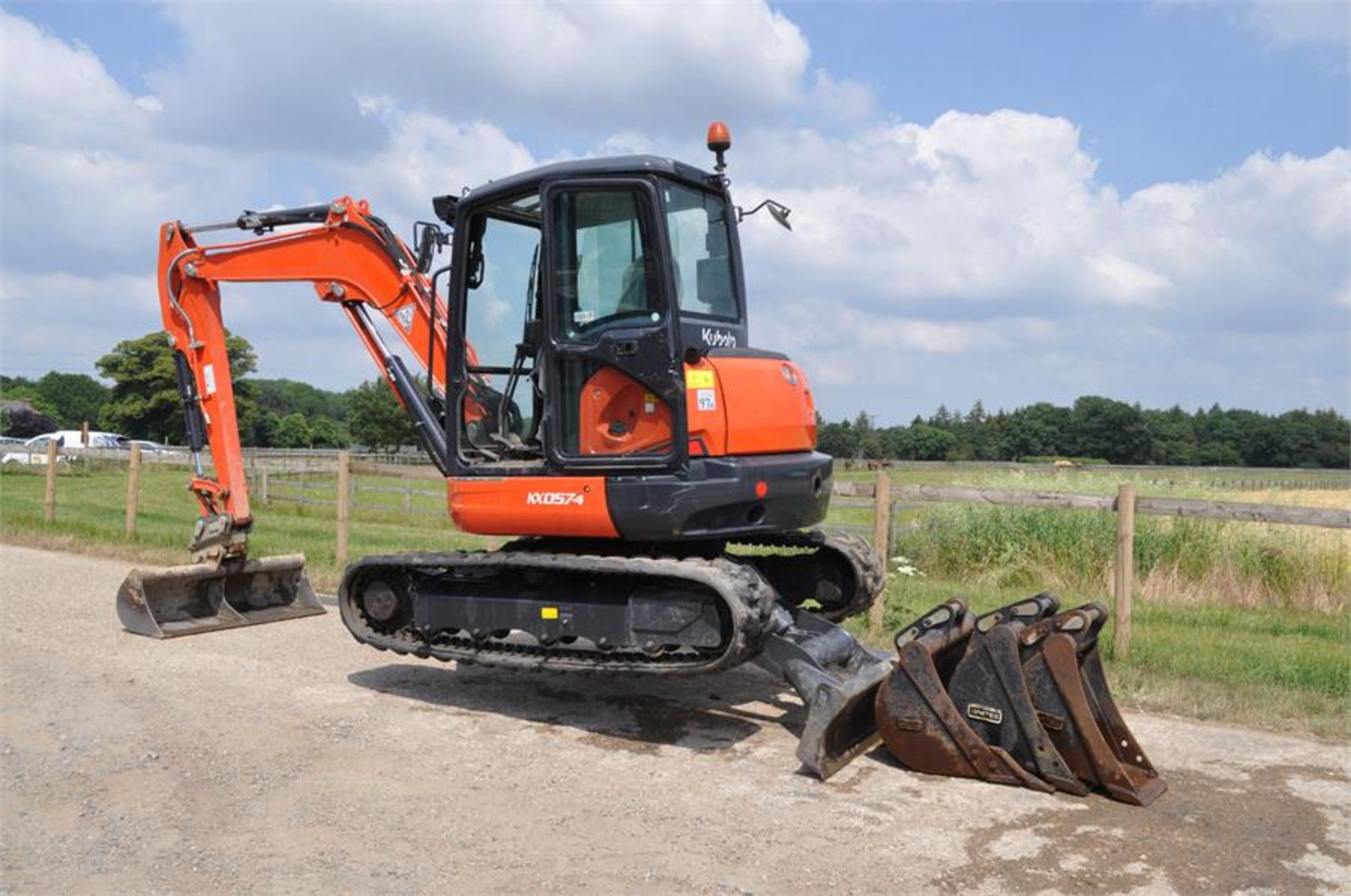 2015 KUBOTA KX057-4 Mini Digger - Image 8 of 9