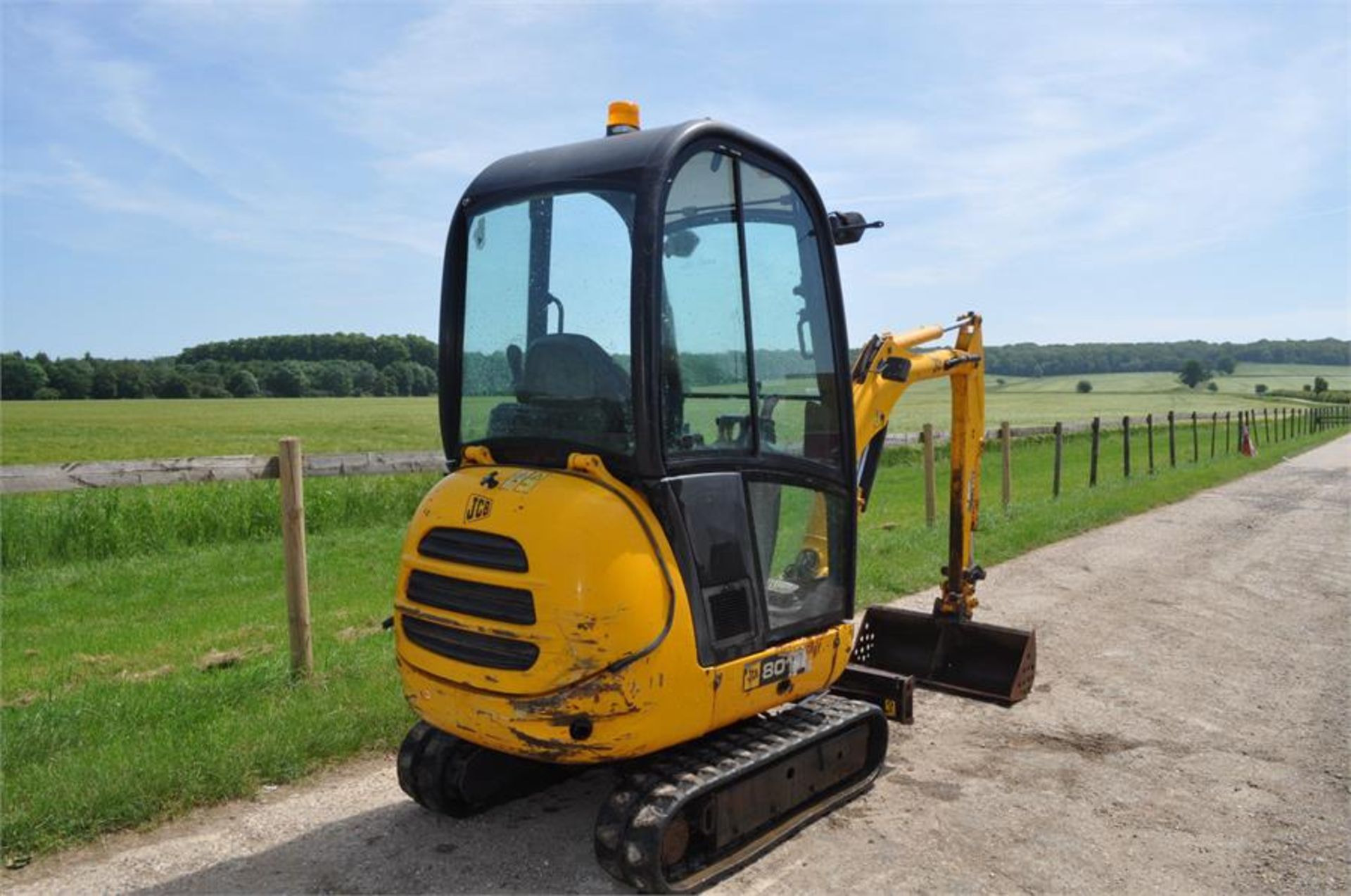 JCB 8018 CTS year 2008 FULL CAB Mini Excavator / Digger - Image 2 of 11