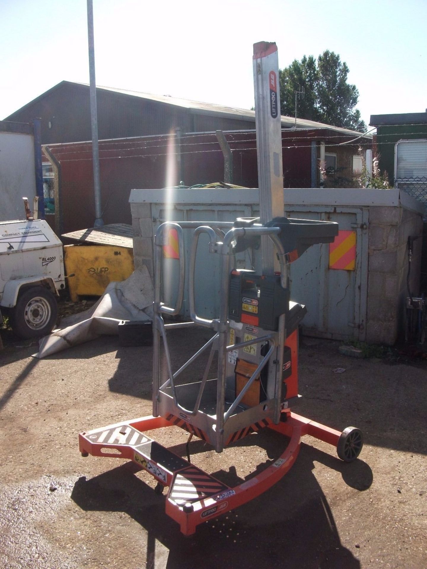 2009 JLG FS60 Liftpod access platform scissor lift - Image 2 of 9