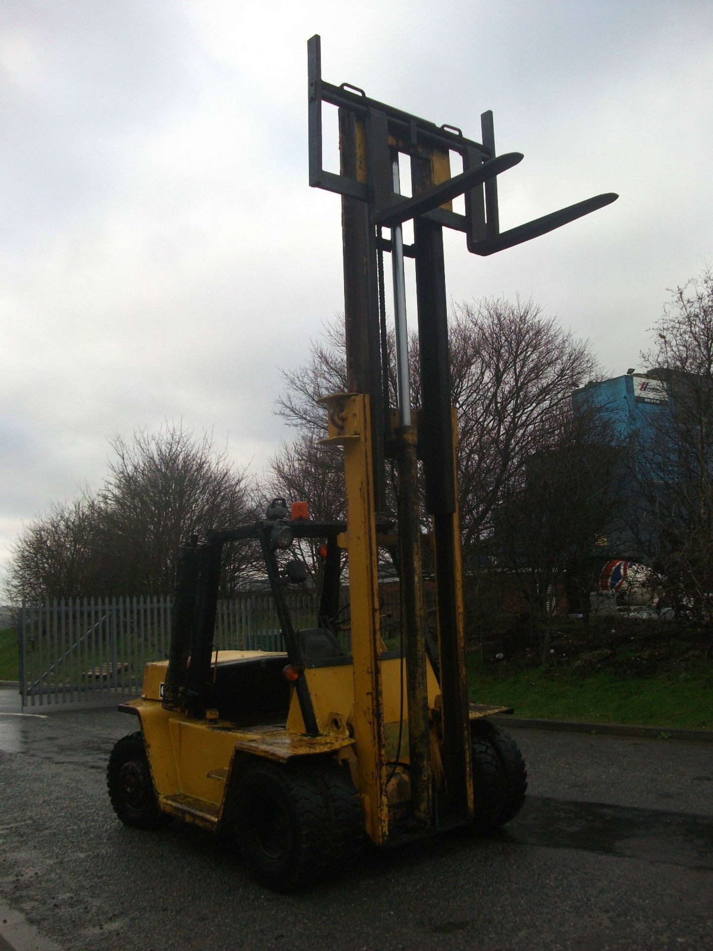 Caterpillar V120 Cat 5.5 ton lift diesel forklift fork lift - Image 7 of 9