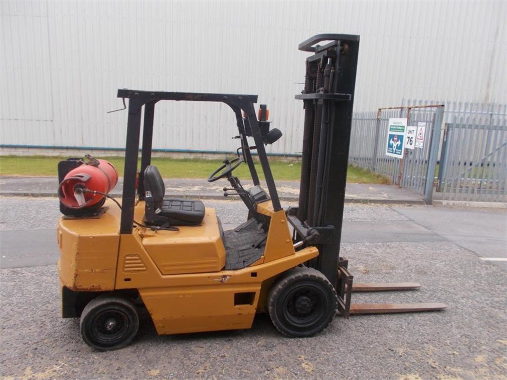 CM FG25 fork lift 2.5 ton Delivery arranged 3.75 metres lift height - Image 5 of 9
