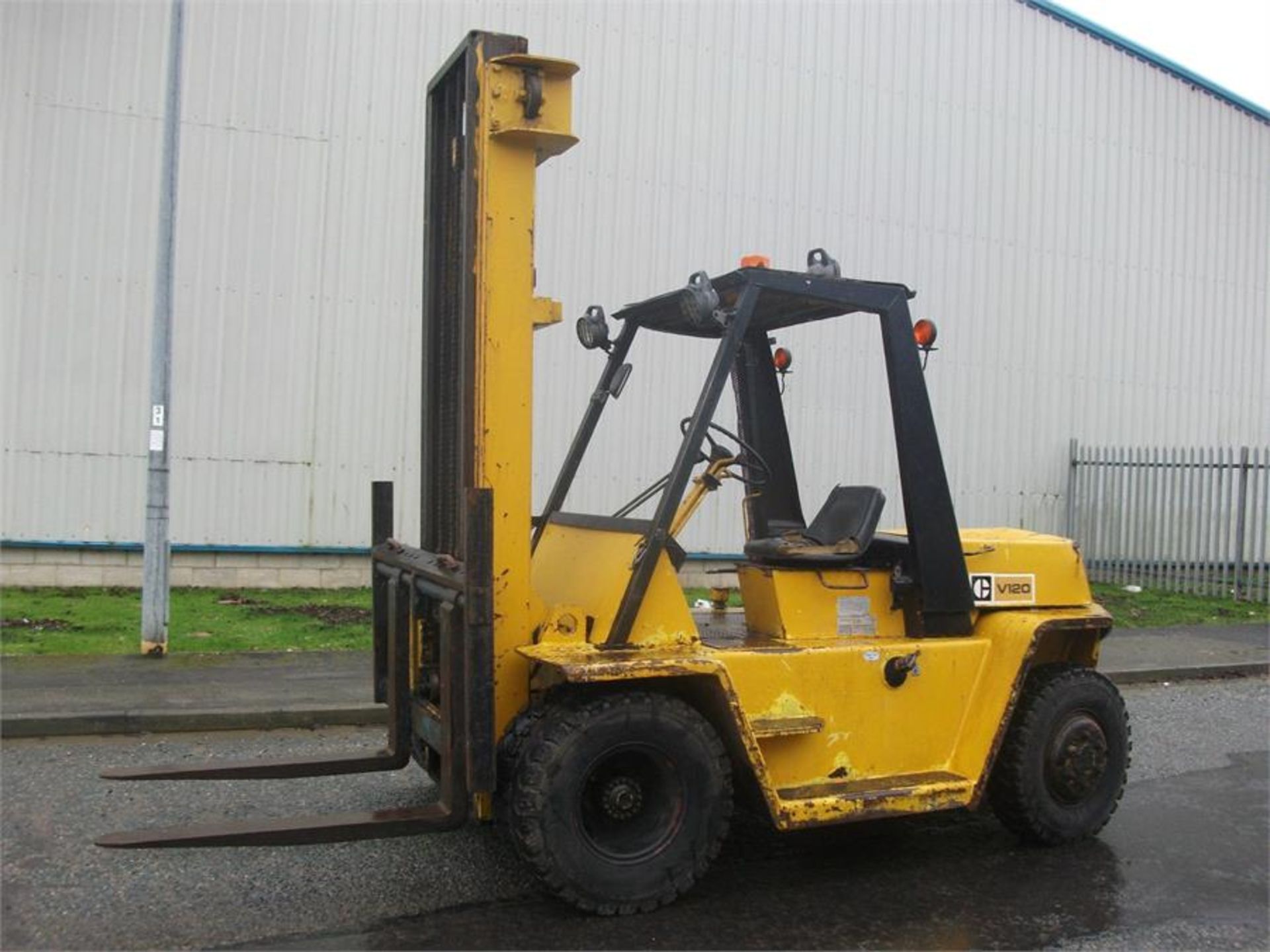 Caterpillar Forklift - Bild 8 aus 9