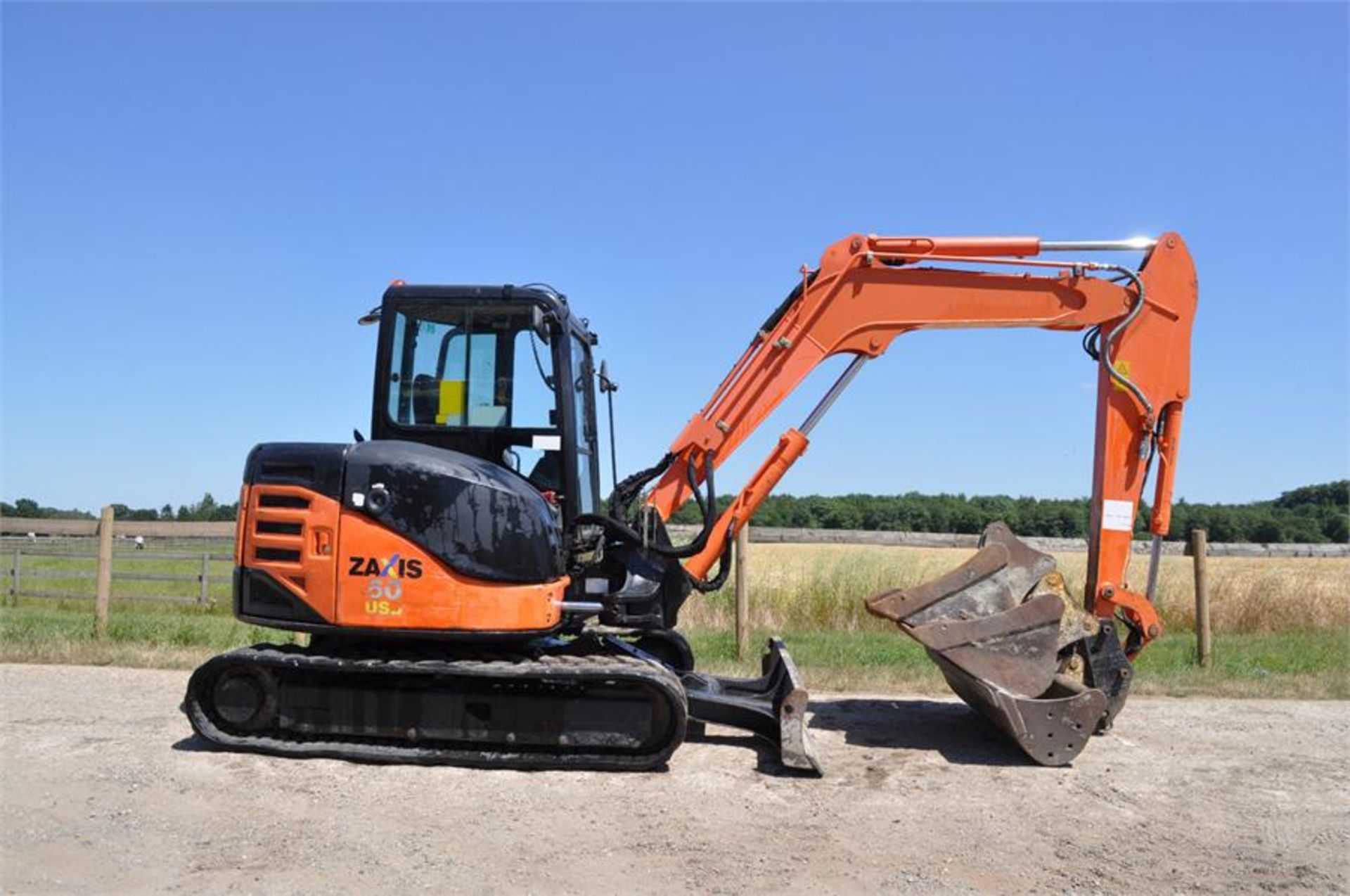 Hitachi Mini Midi Excavator Digger