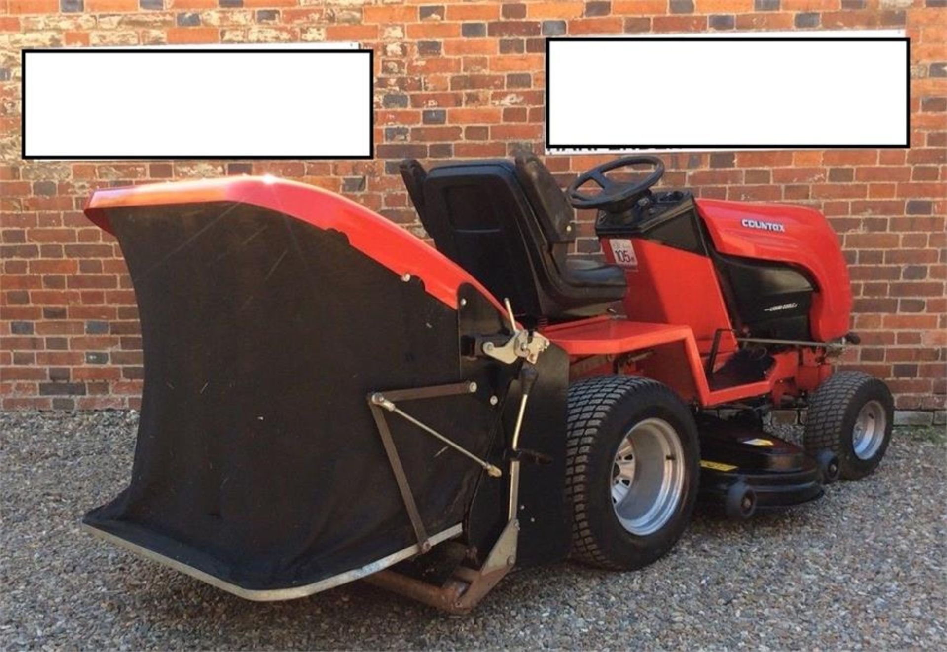 Countax K18-50 Ride On Mower sit on lawn - Image 5 of 11