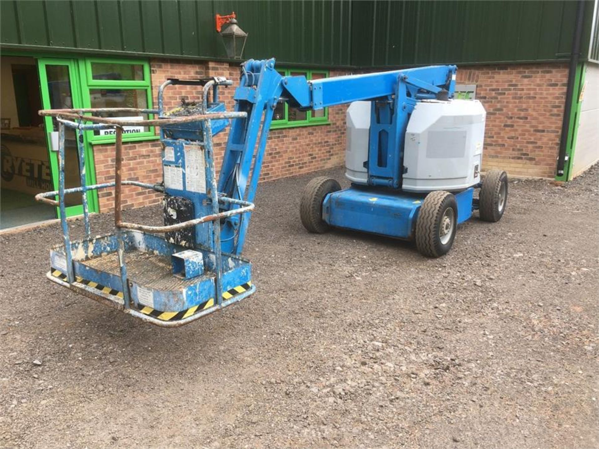 Genie Z34 22 Bi Energy Diesel/Electric access platform cherry picker scissor