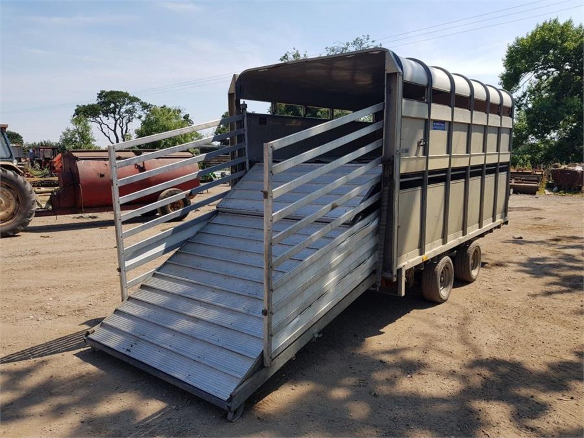 12ft ifor williams cattle trailer sheep trailer fully loaded
