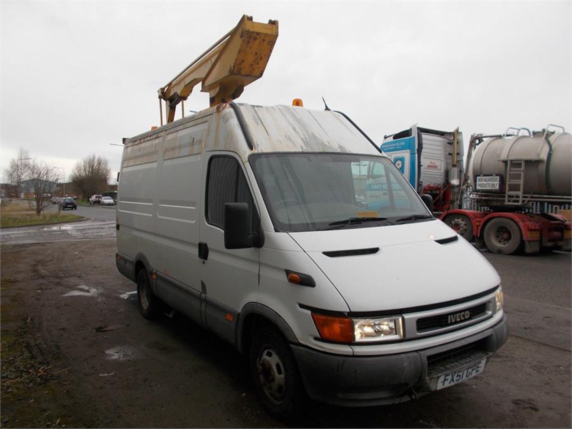 Iveco cherry picker diesel access platform scissor lift 12.5m van mount - Image 4 of 9