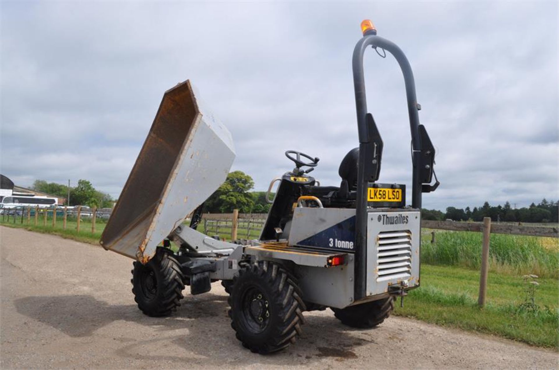 THWAITES DUMPER Yanmar Engine - Image 9 of 12