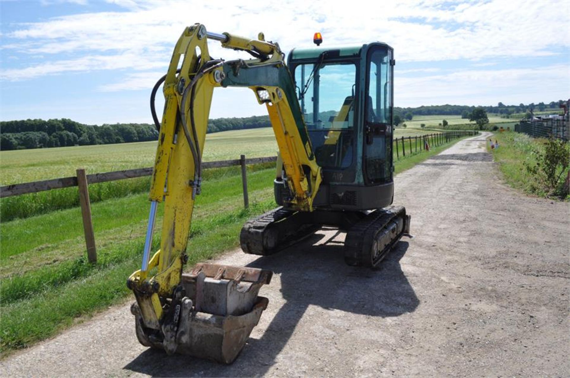 YANMAR VIO30-3 3.2t Full Cab y2009 - Image 11 of 11