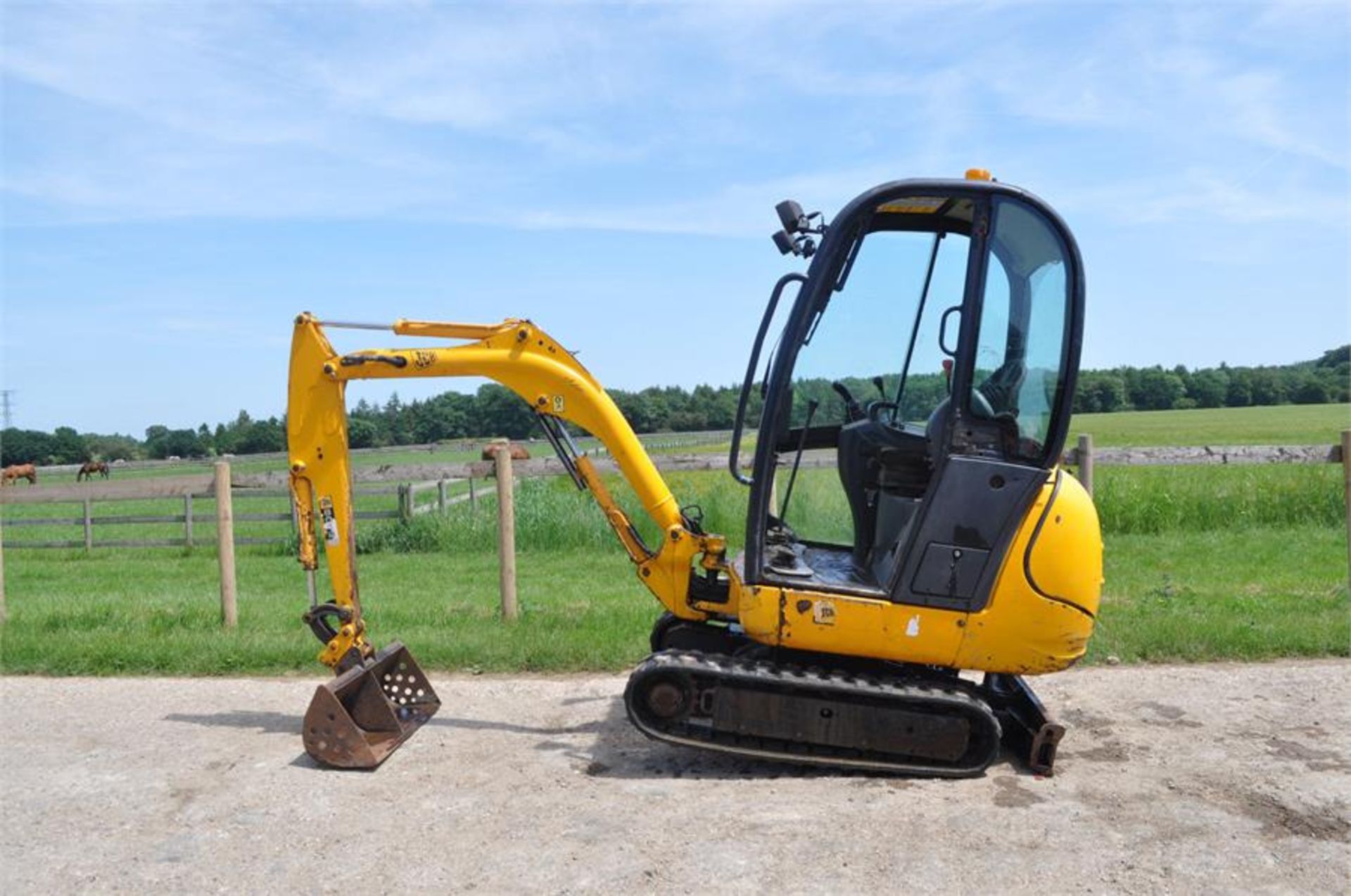 JCB 8018 CTS year 2008 FULL CAB - Image 10 of 11