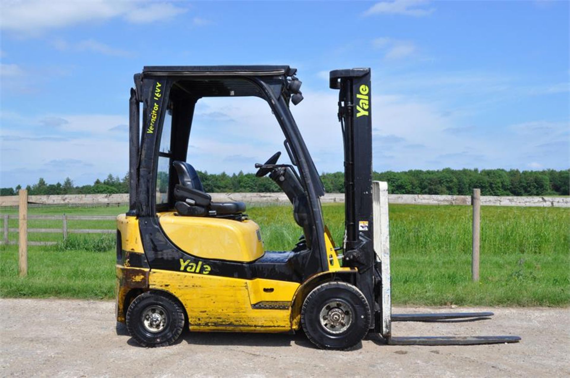 YALE DIESEL FORKLIFT