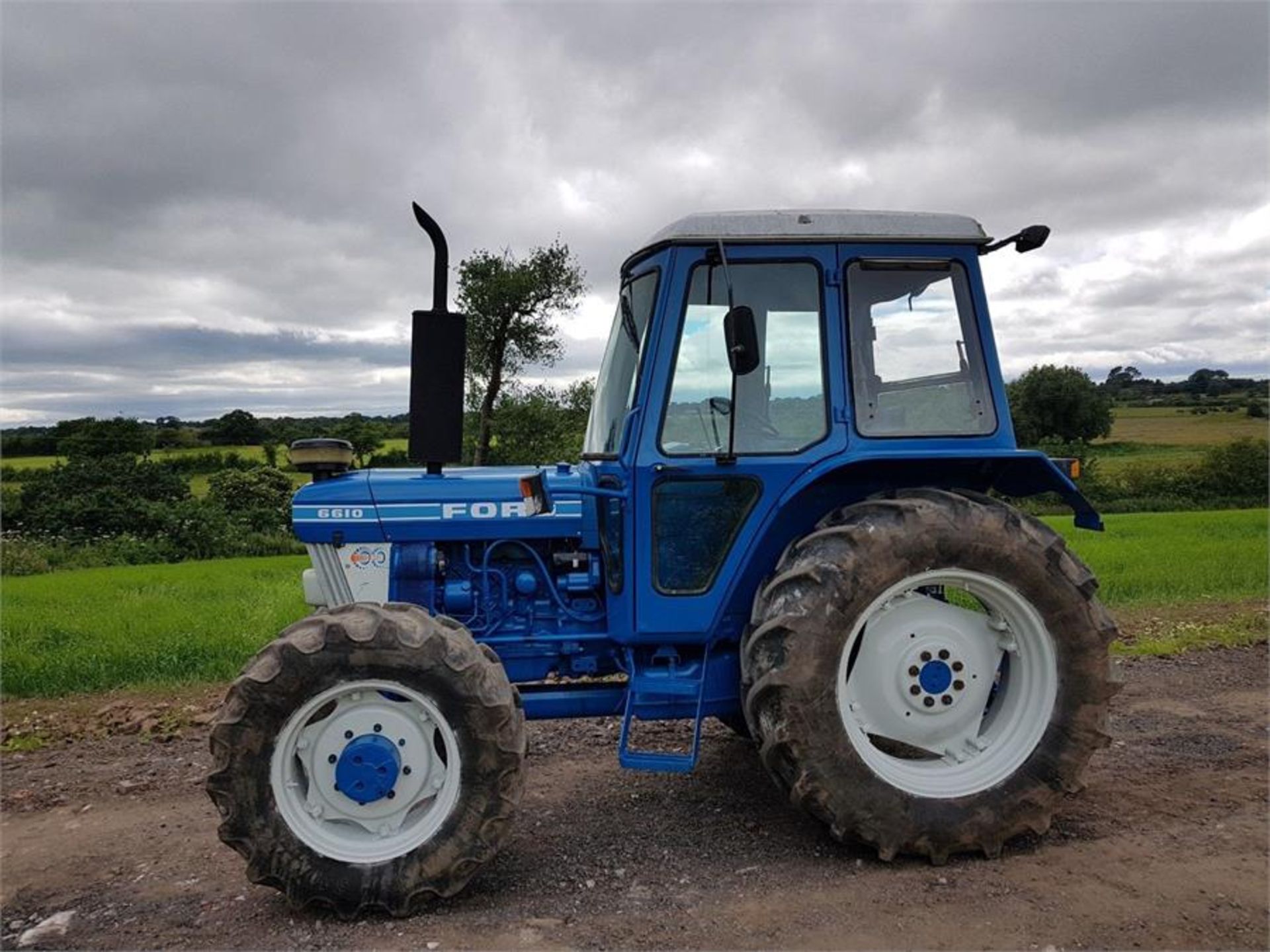 ford 6610 4x4 tractor - Bild 2 aus 11