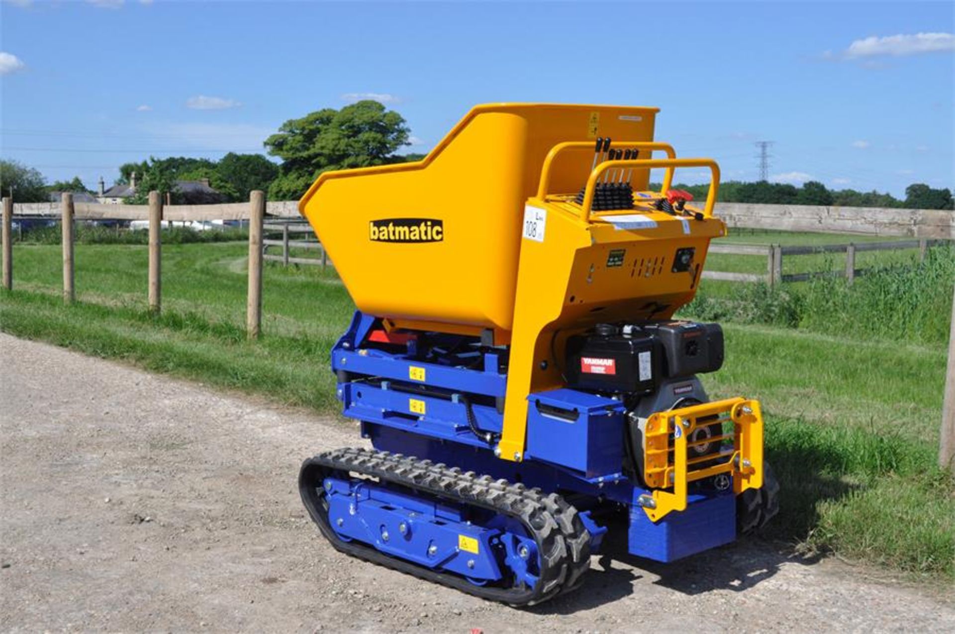 BATMATIC TRACKED MINI DUMPER / BARROW DIESEL Engine - Image 8 of 12