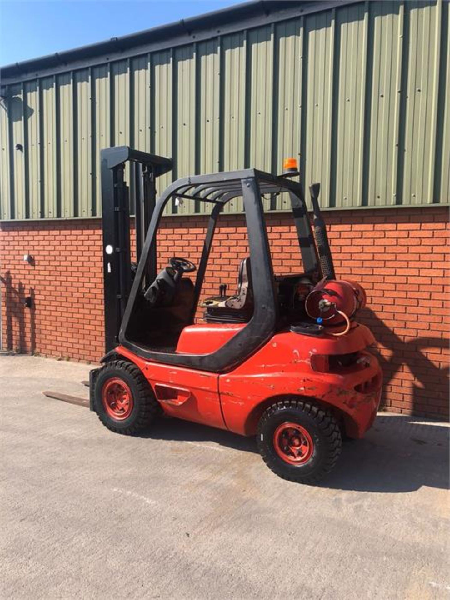 Linde 2 ton has forklift 1997 - Image 2 of 9