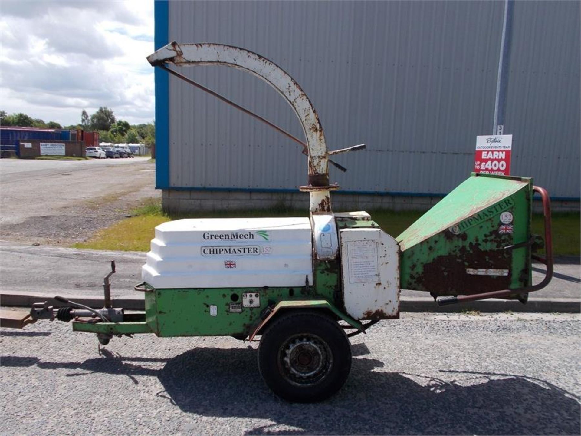 Greenmech CM152 6 inch towable wood chipper shredder diesel twin roller trailer - Image 4 of 6