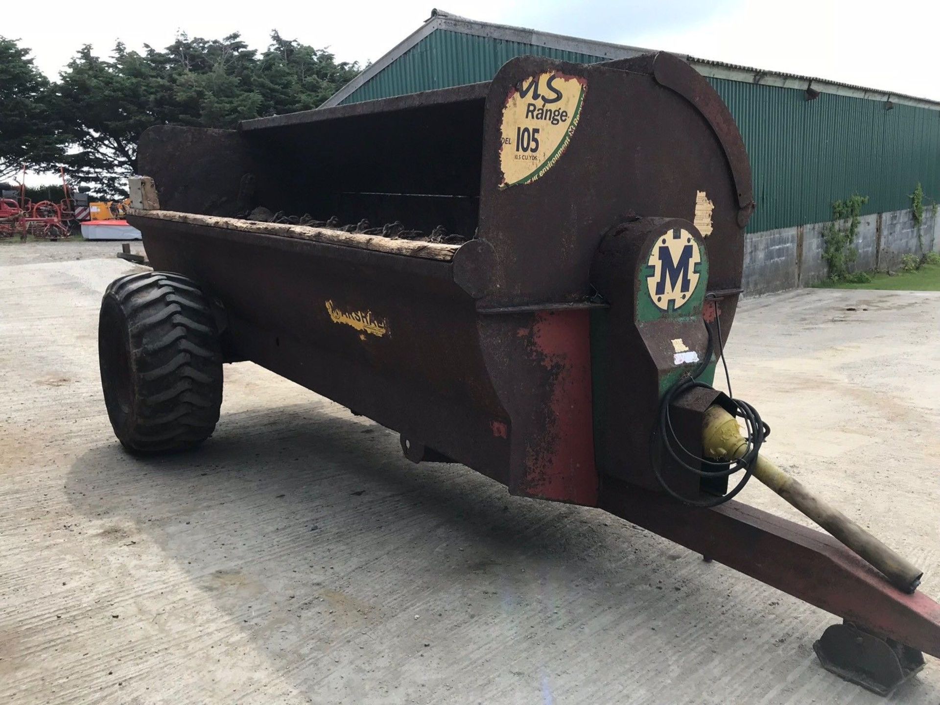 Marshall 105 Dung Spreader, 2010 - Image 9 of 10