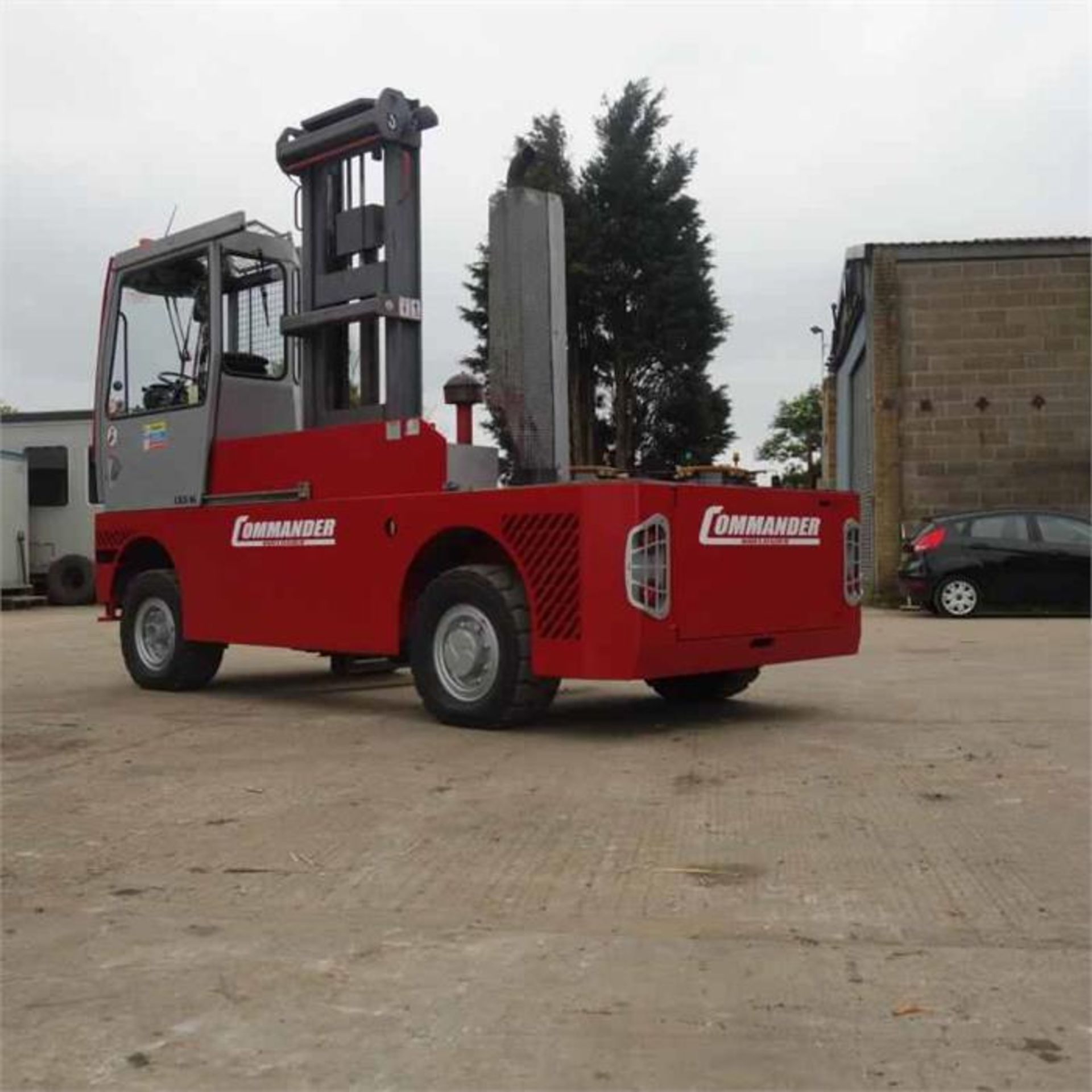 Commander CS65SL Side Loader (2008) - Image 5 of 12