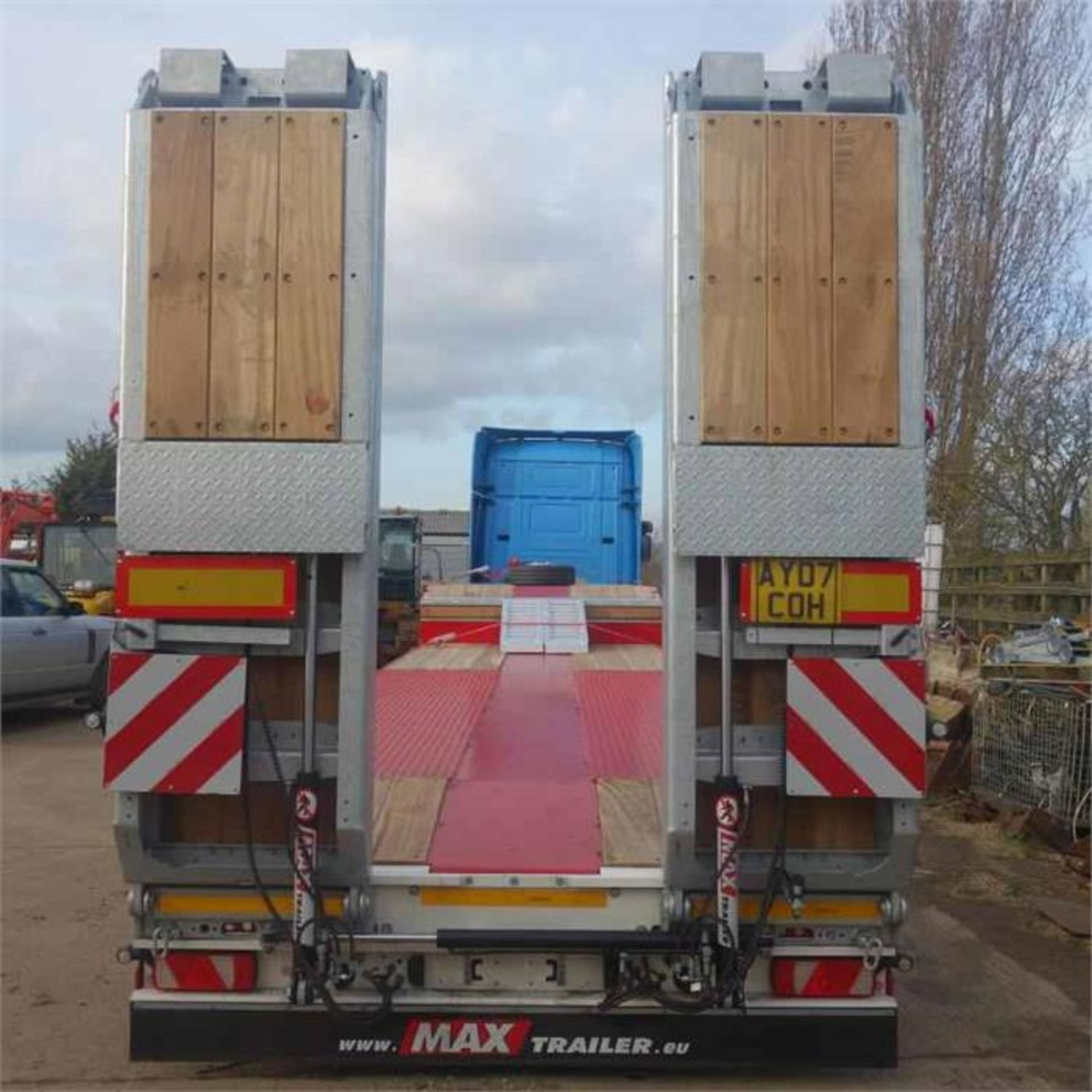 Low Loader Trailer (2017) - Image 14 of 17