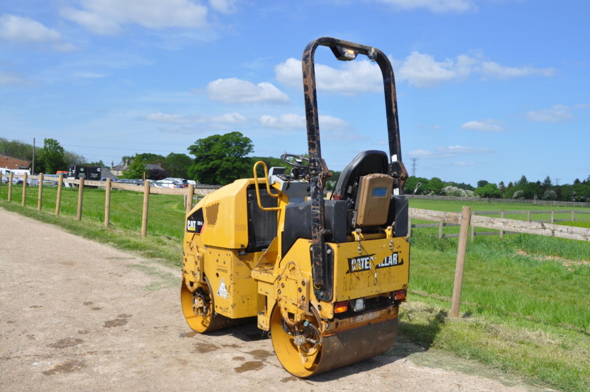 CATERPILLAR CB14 Roller - Image 6 of 10