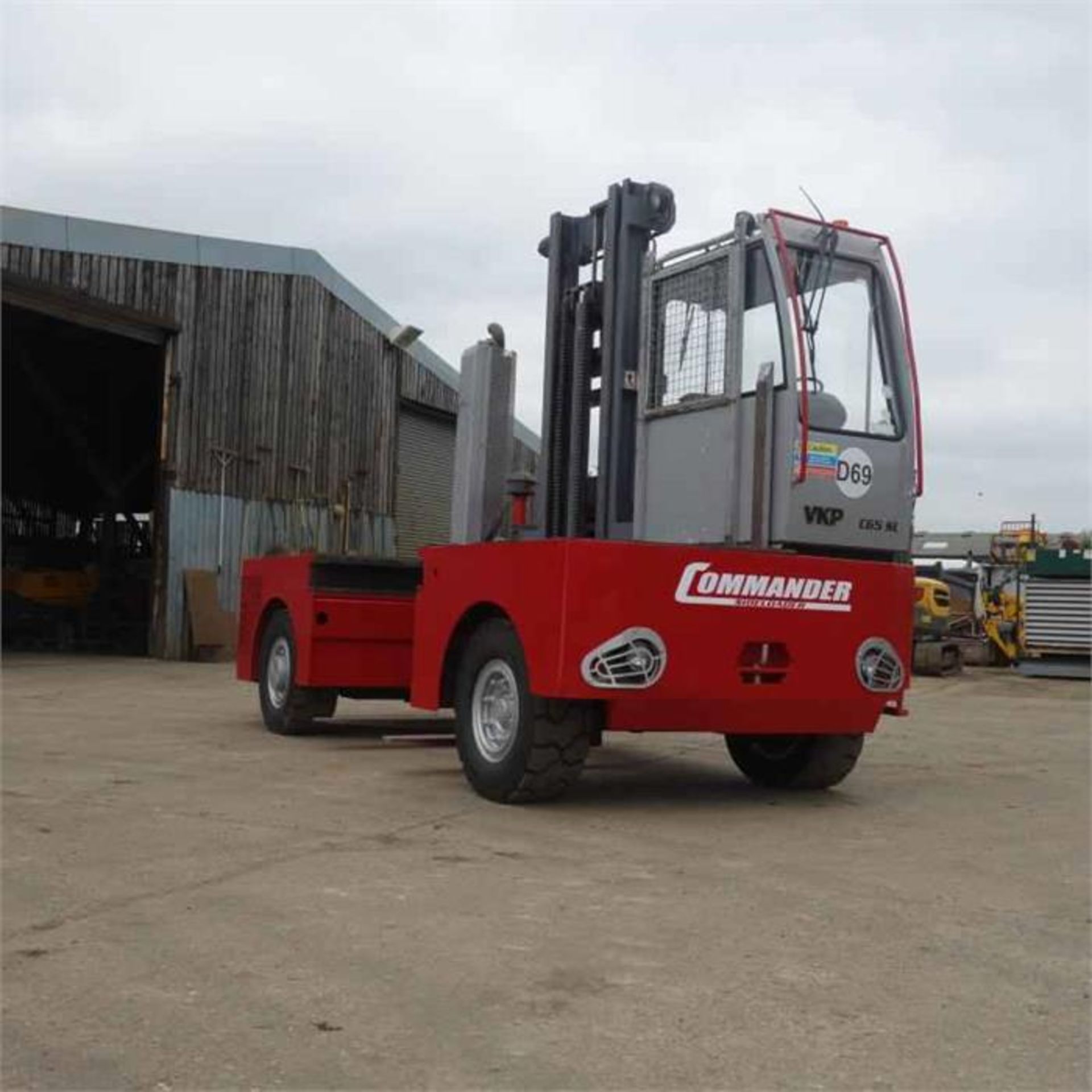 Commander CS65SL Side Loader (2008) - Image 4 of 12