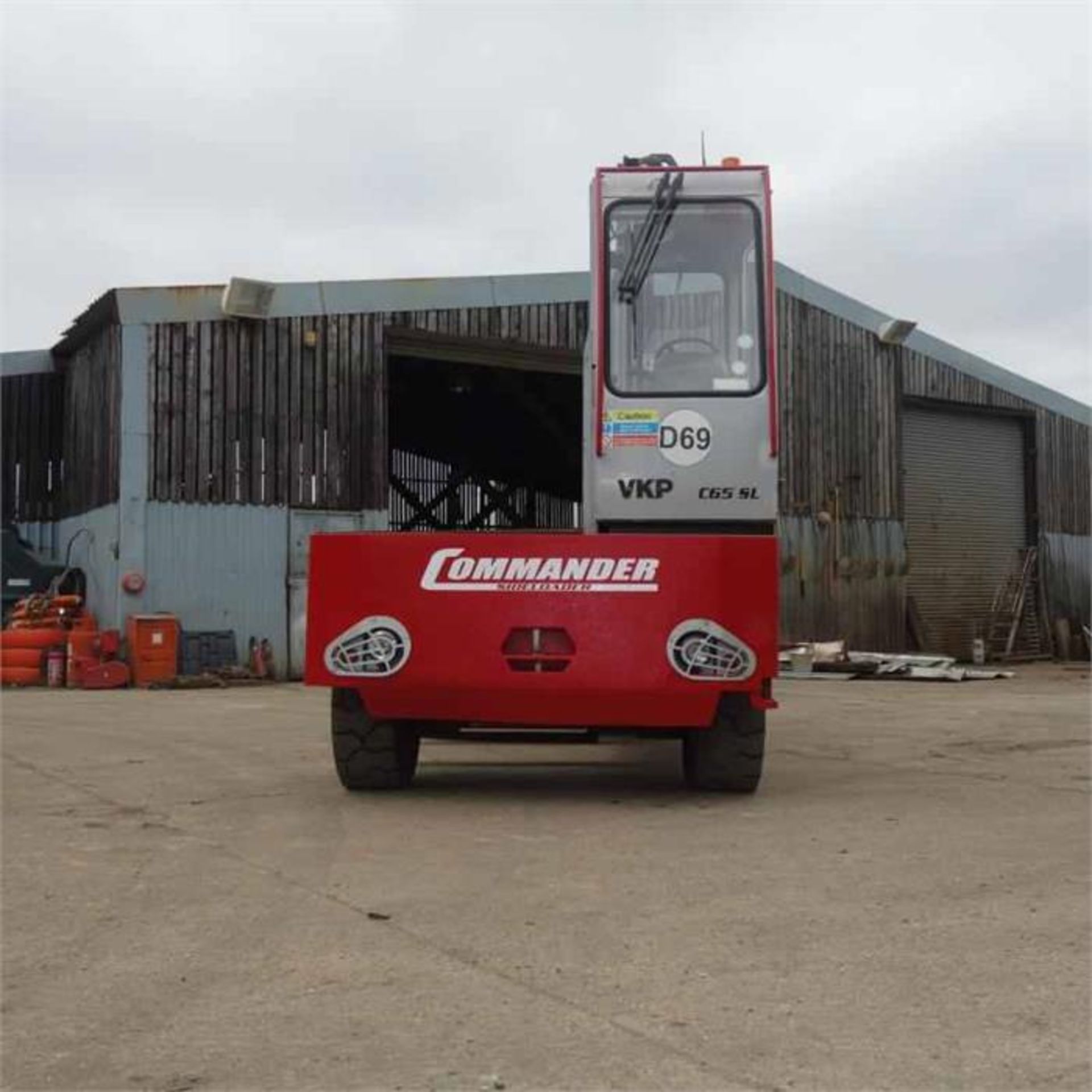 Commander CS65SL Side Loader (2008) - Image 2 of 12