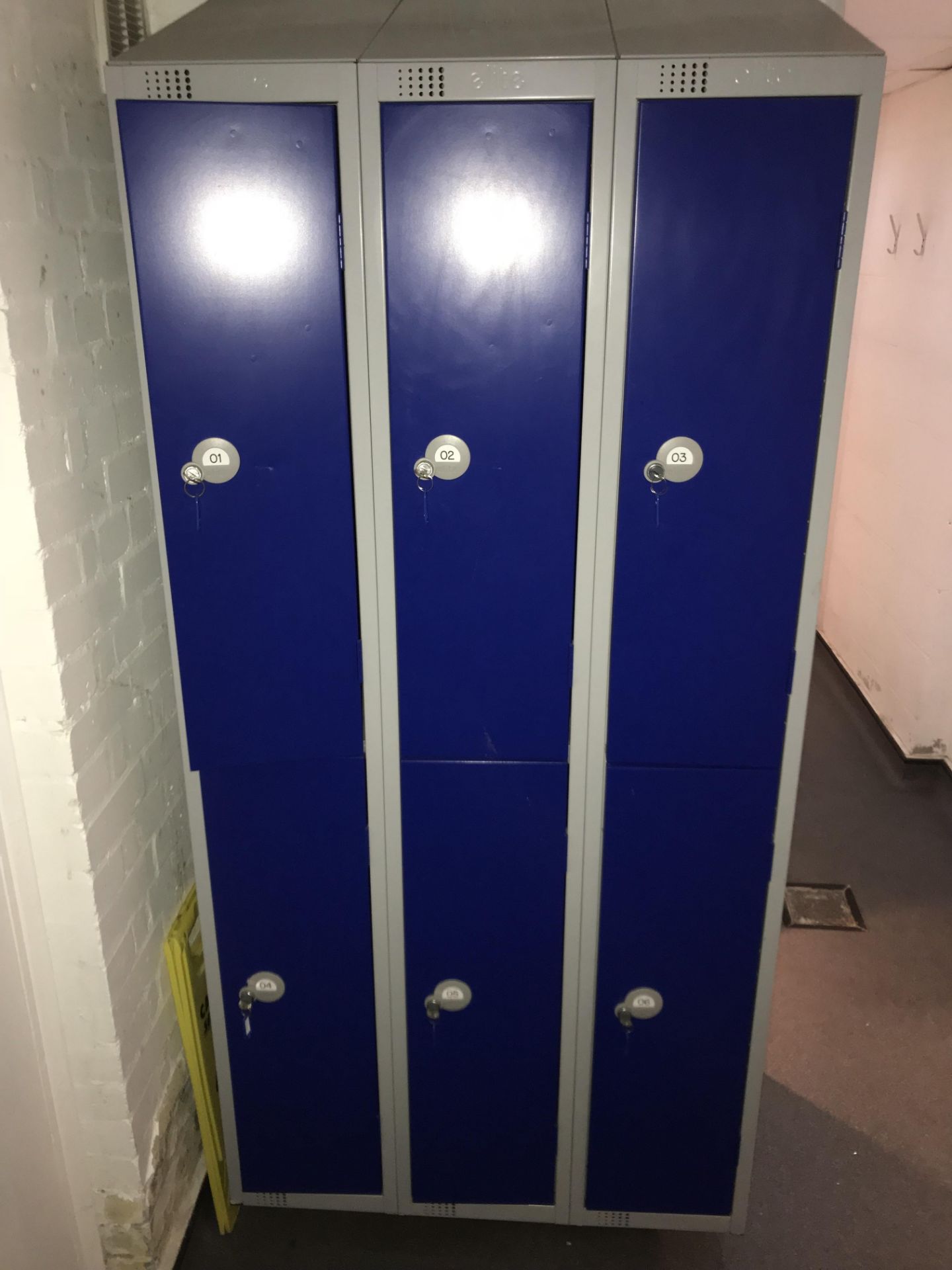 Lockers - Image 5 of 5