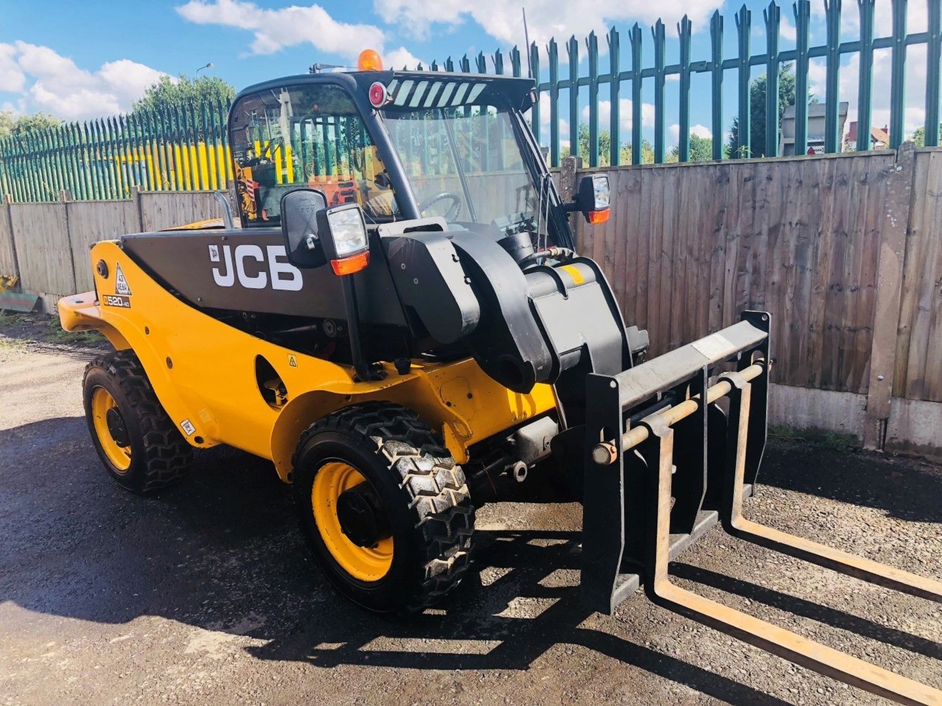 JCB 520-40 Telehandler 2011 - Image 11 of 12