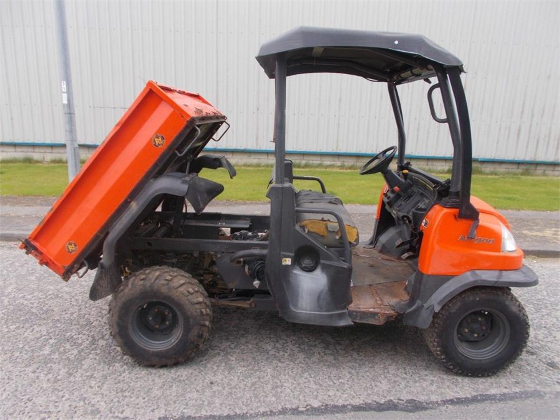 2005 Kubota - Image 6 of 11