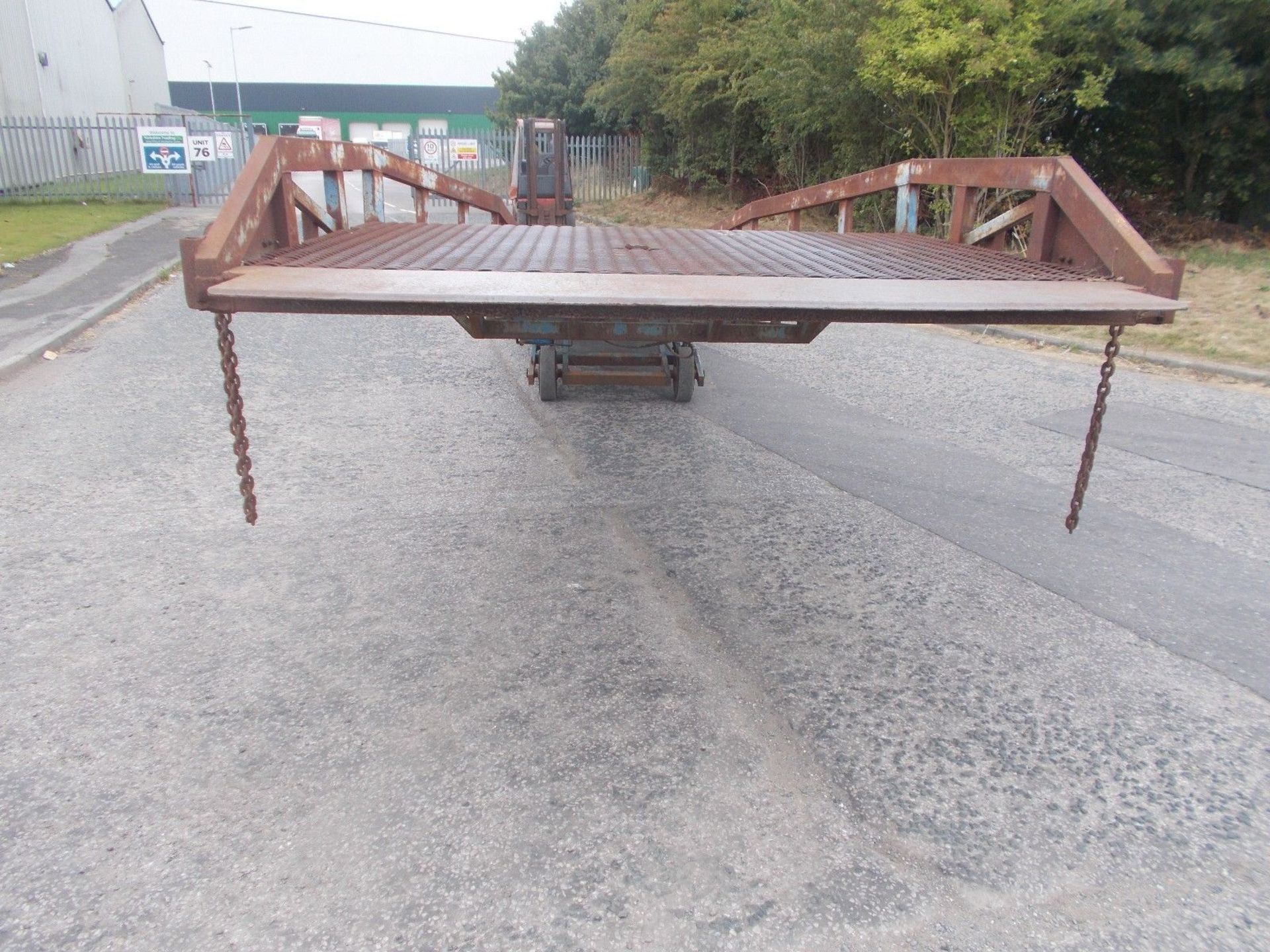 Container loading ramp - Image 10 of 10