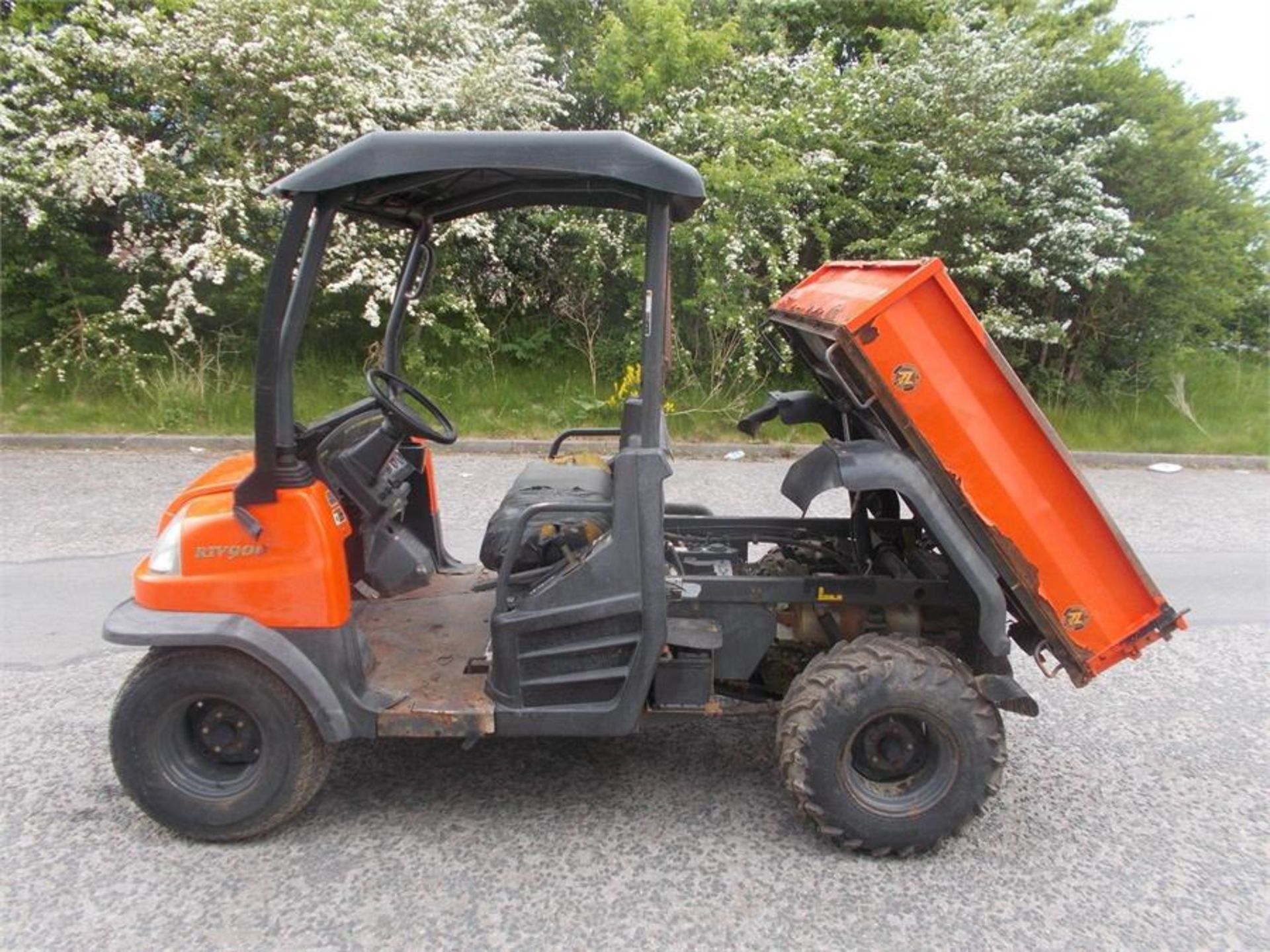 2005 Kubota - Image 3 of 11