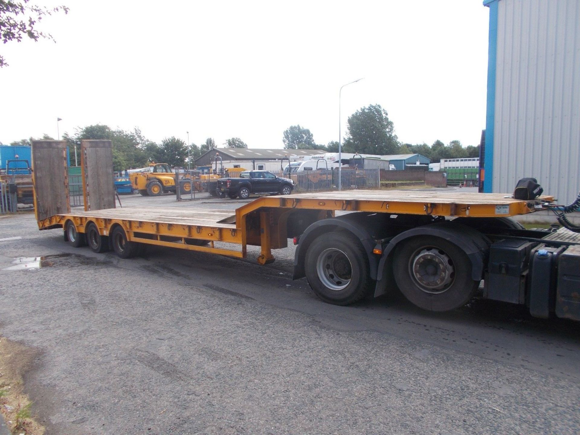 King GTS44/3 Low loader trailer Year 2011 - Image 4 of 11