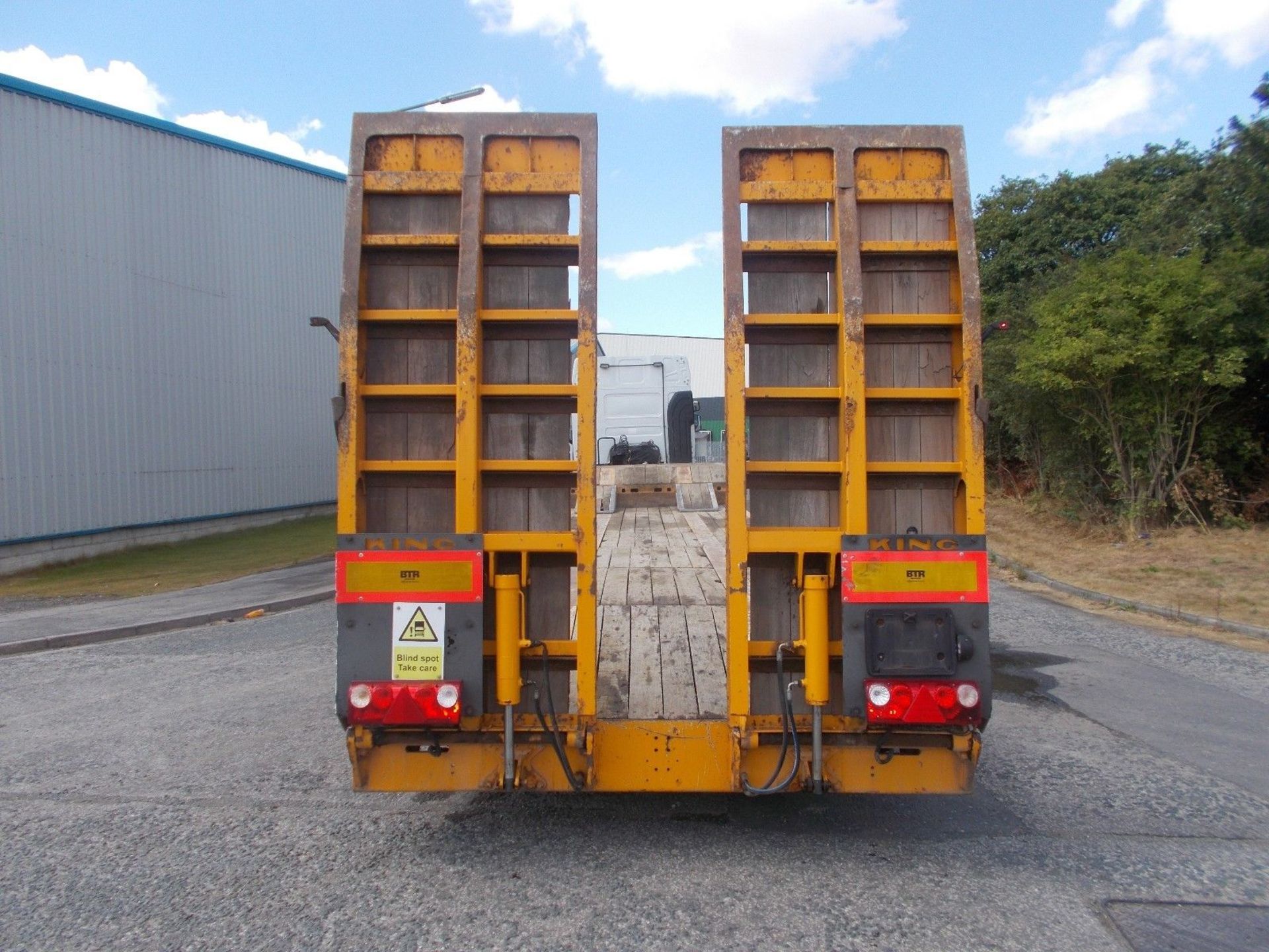 King GTS44/3 Low loader trailer Year 2011 - Image 6 of 11