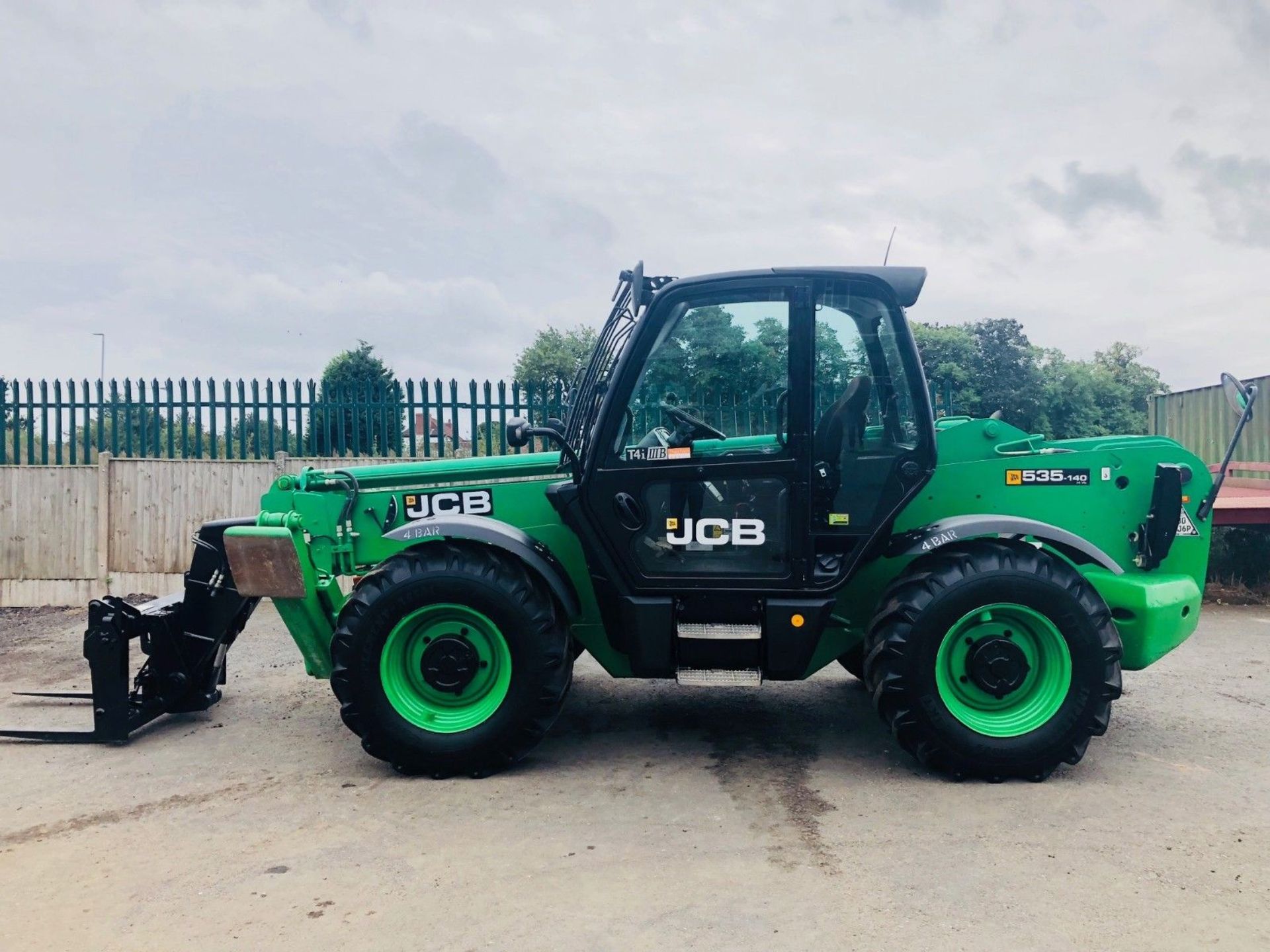 JCB 535-140 T4i Telehandler