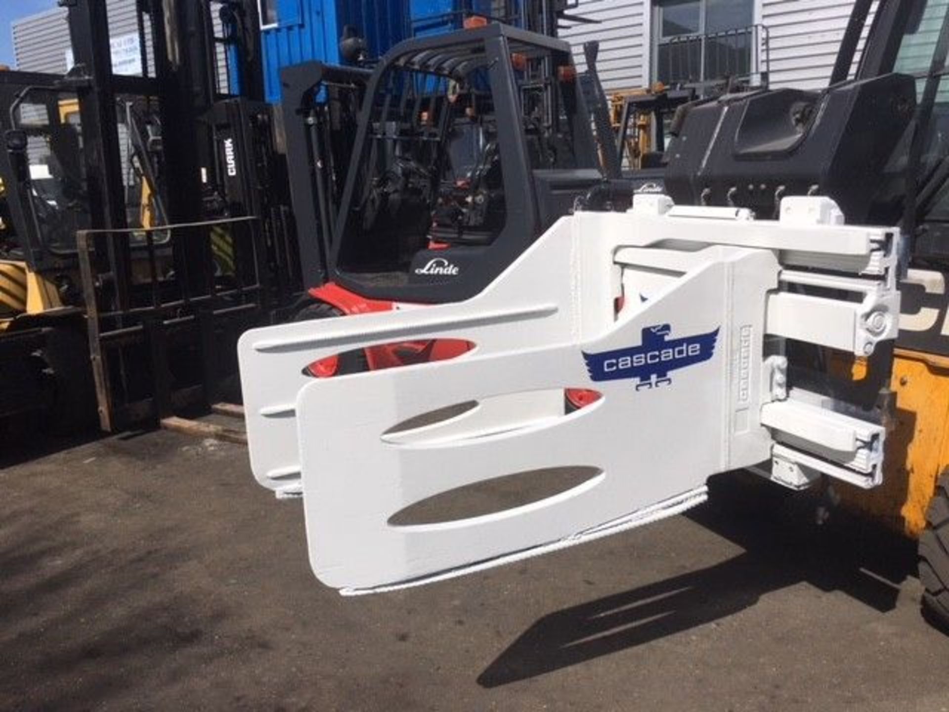 Cascade Forklift Bale Clamp - Class 3 - Forklift Attachment - Image 2 of 4