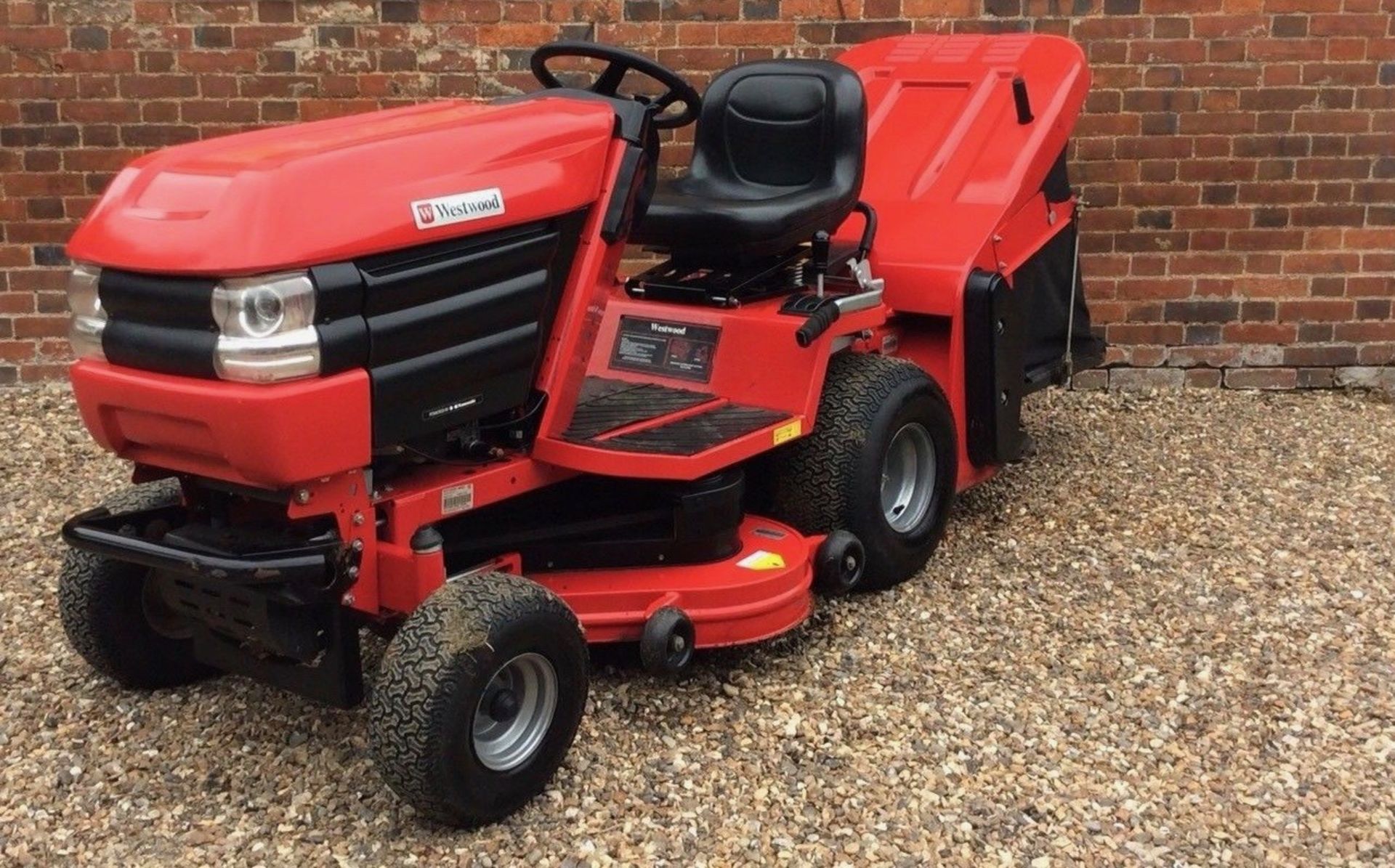 Westwood T1600H Ride On Mower 16 Hp Kawasaki Sit On Lawn Compact Tractor - Bild 4 aus 10