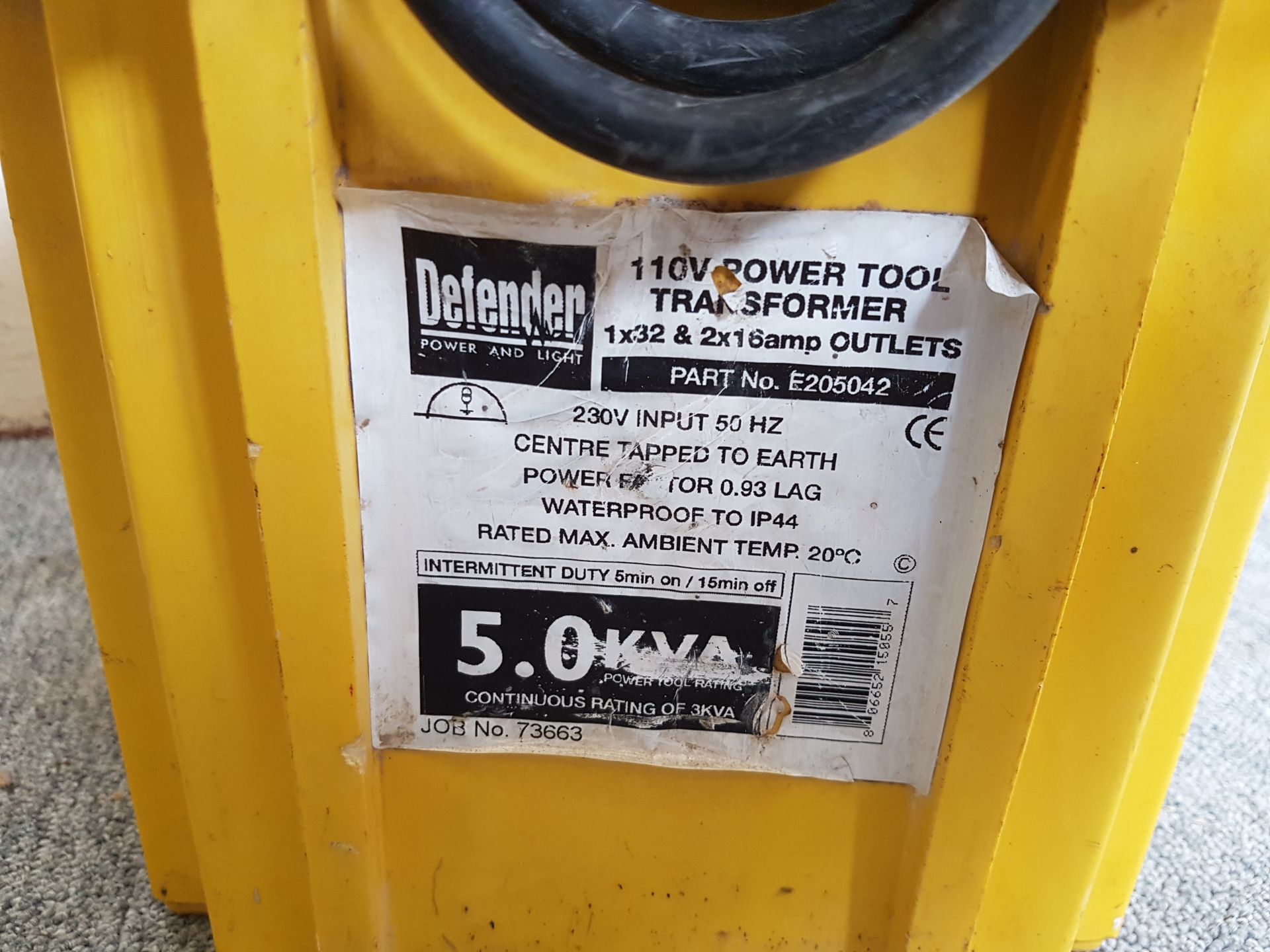 Defender 110v 5KVA 16 & 32Amp Transformer - Tested / In Working Order - Image 2 of 2