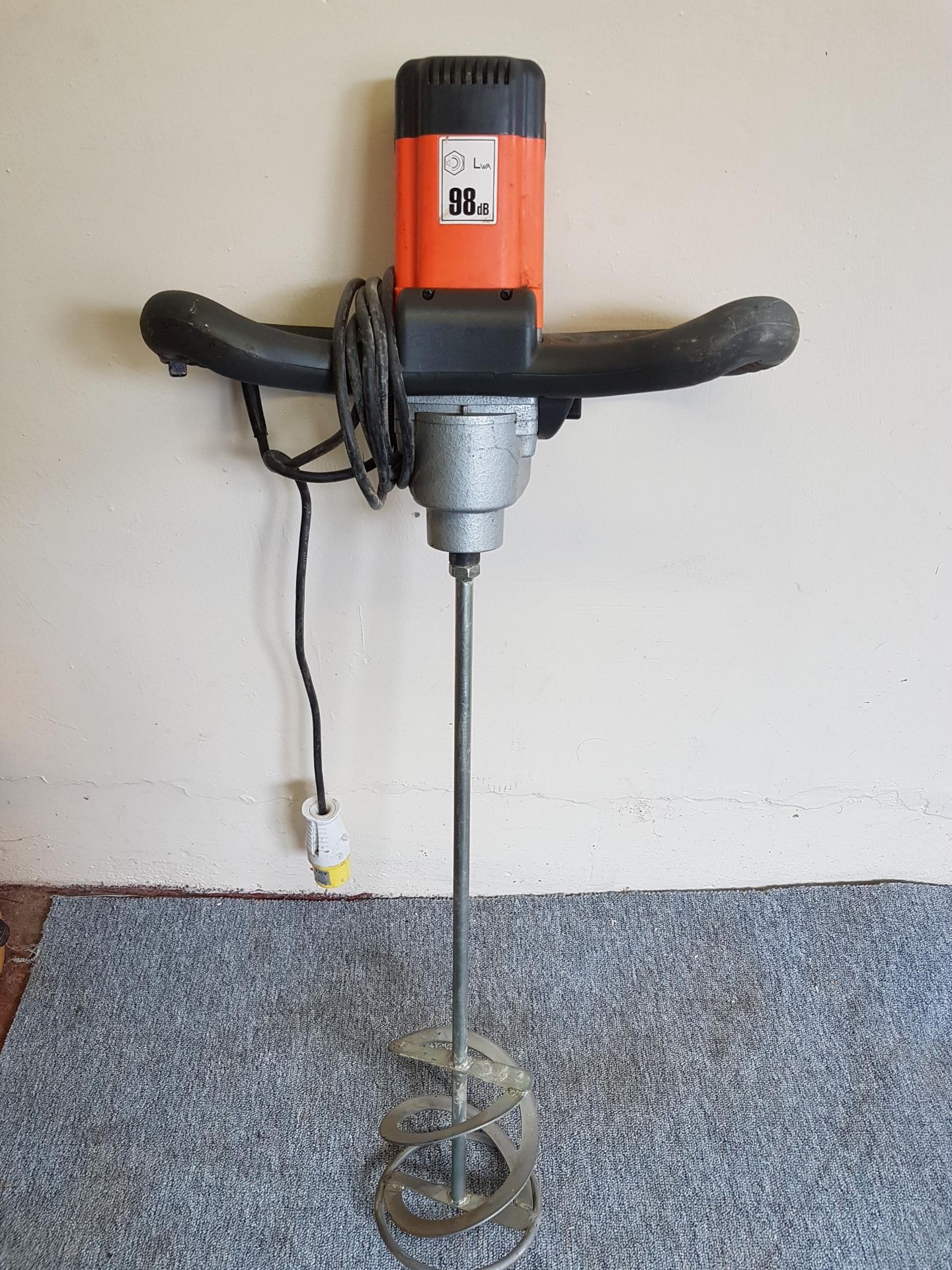 Belle 1600E 110v Plaster Wisk / Mixer - Tested / In Working Order