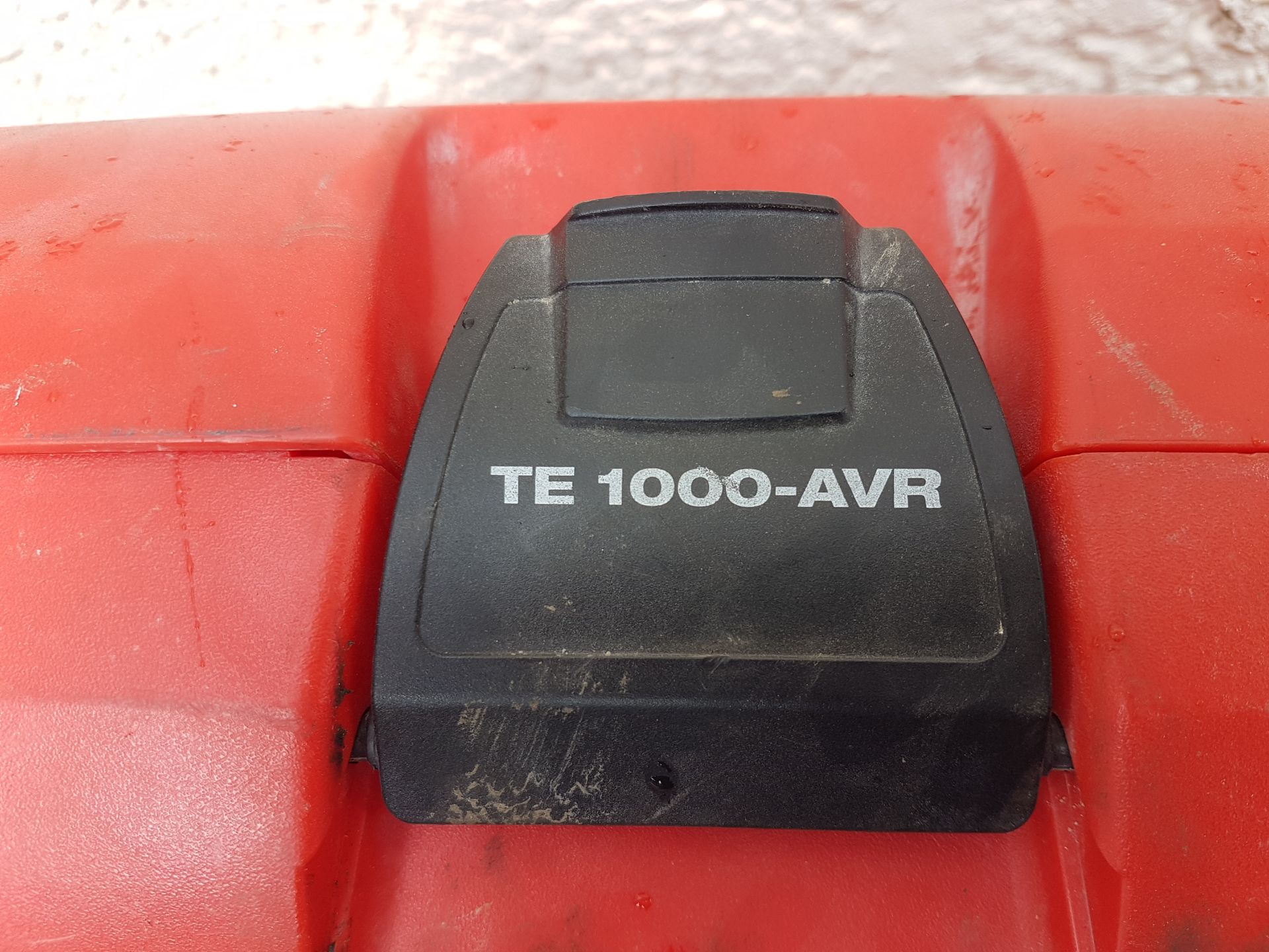 Hilti TE 1000 AVR Concrete Breaker with Chisel 110v in Box - Tested / In Working Order - Image 2 of 2