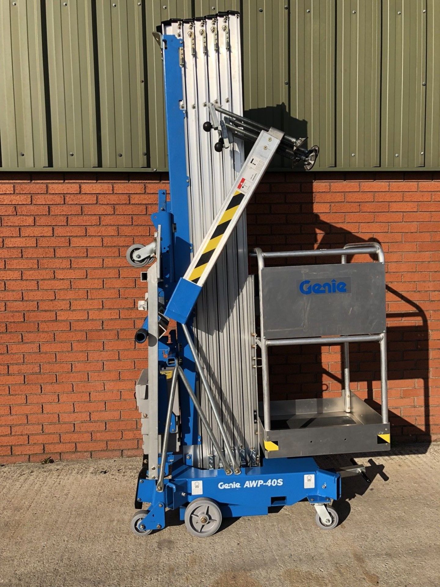 GENIE AWP40S Access Platform Cherry Picker Scissor Lift - Image 4 of 10