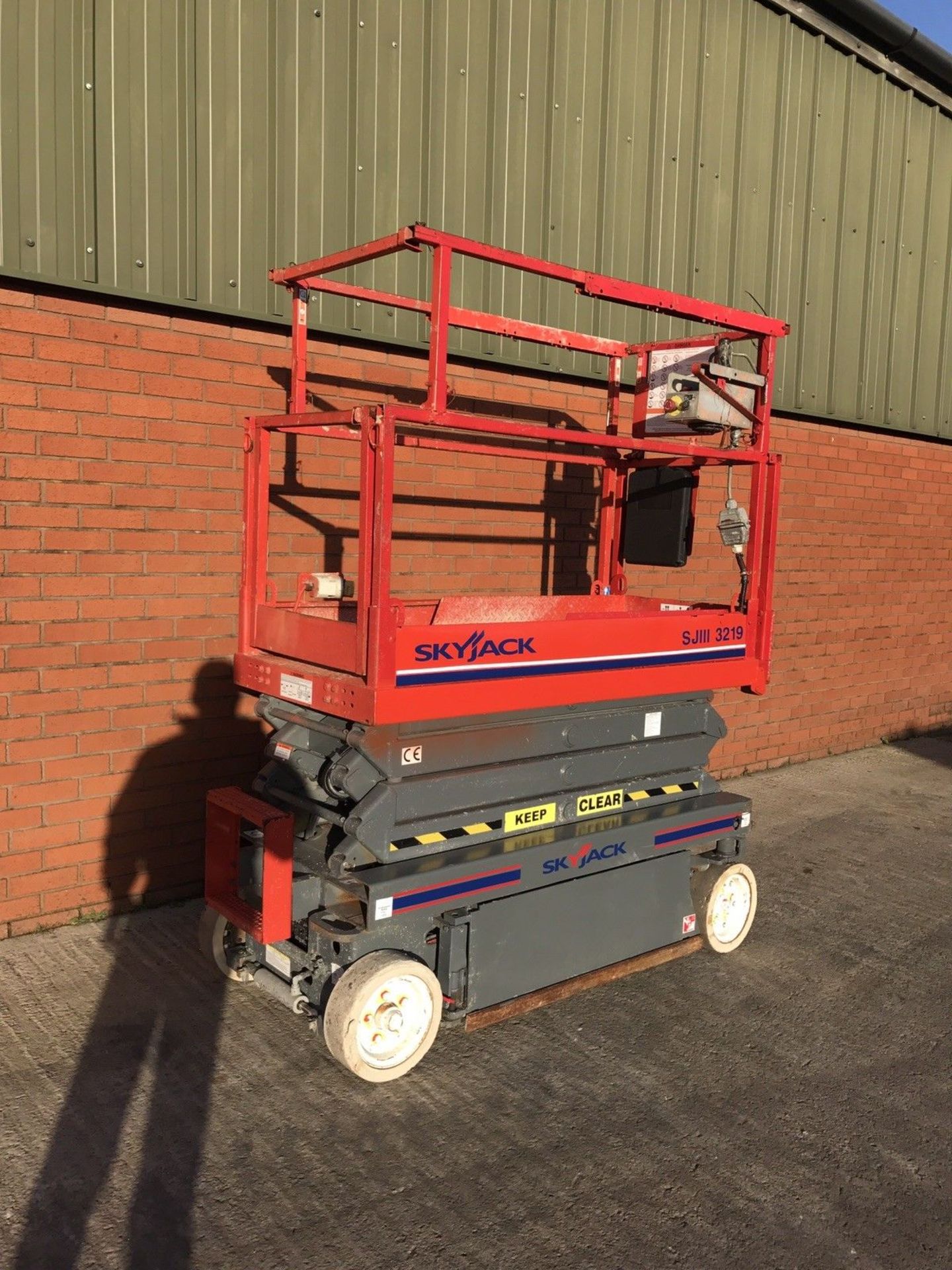 2007 Skyjack SJ3219 Scissor Lift Cherry Picker - Image 4 of 10