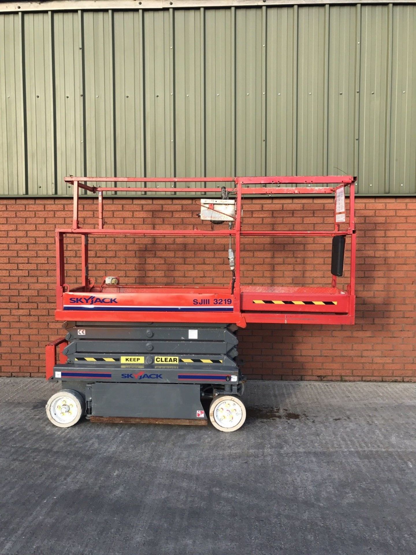 2007 Skyjack SJ3219 Scissor Lift Cherry Picker - Image 5 of 10