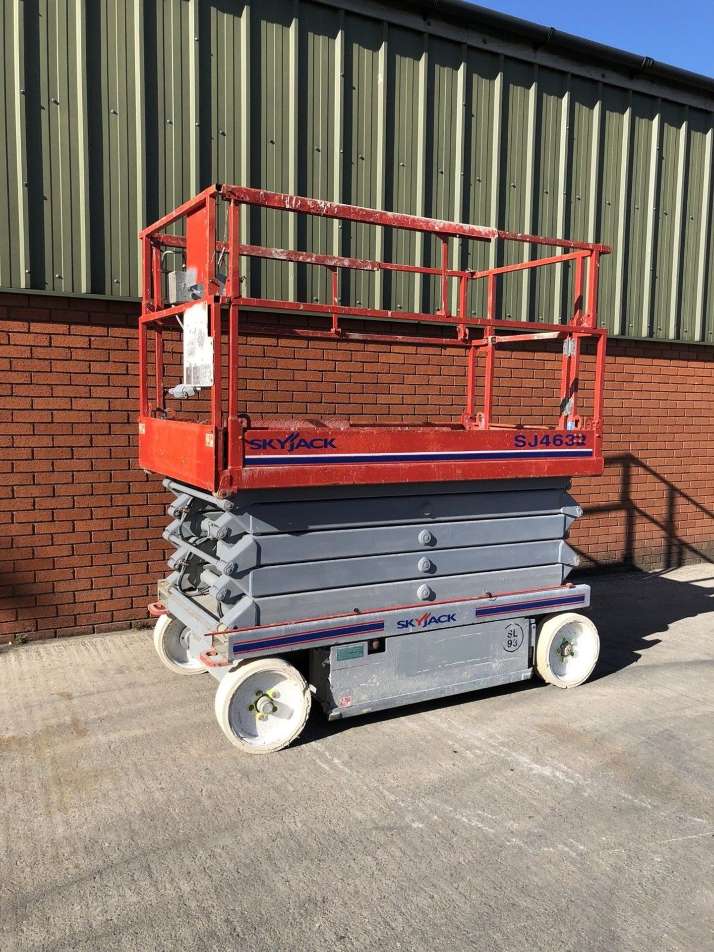 2007 Skyjack SJ4632 Scissor Lift Cherry Picker