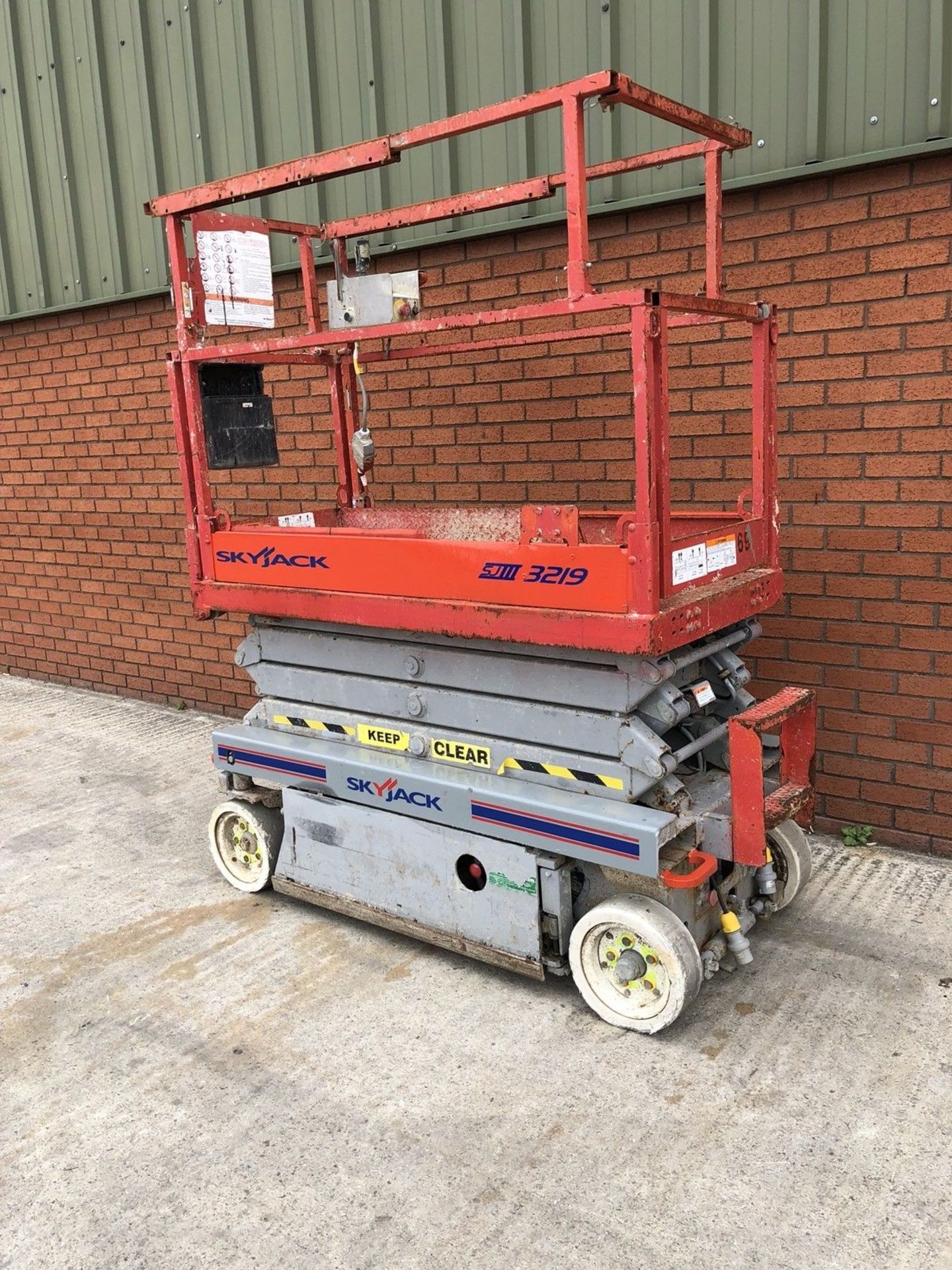 2007 Skyjack SJ3219 Scissor Lift Cherry Picker - Image 2 of 9