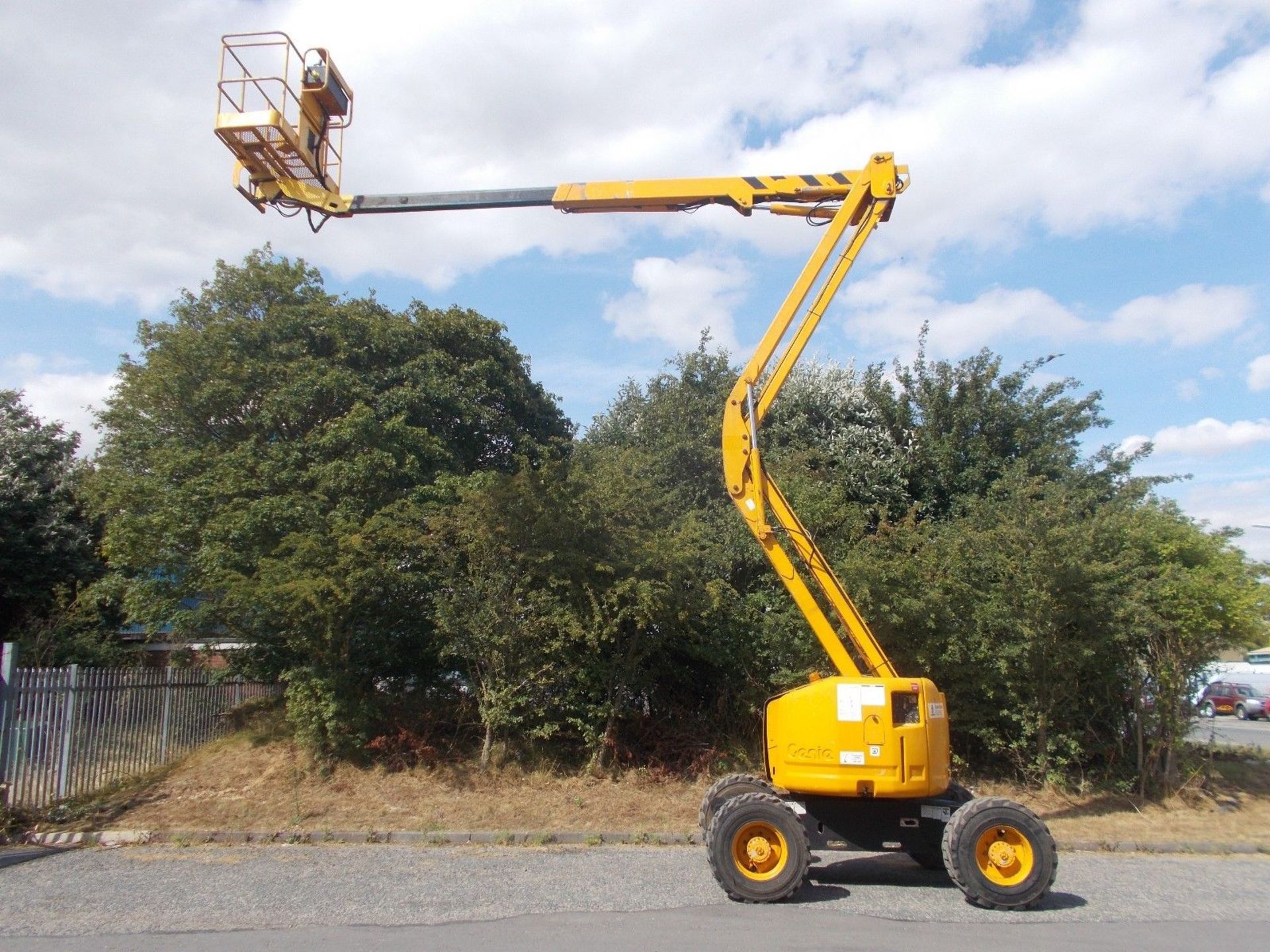 Genie Z45/25 Self Propelled Access Platform - Image 9 of 10